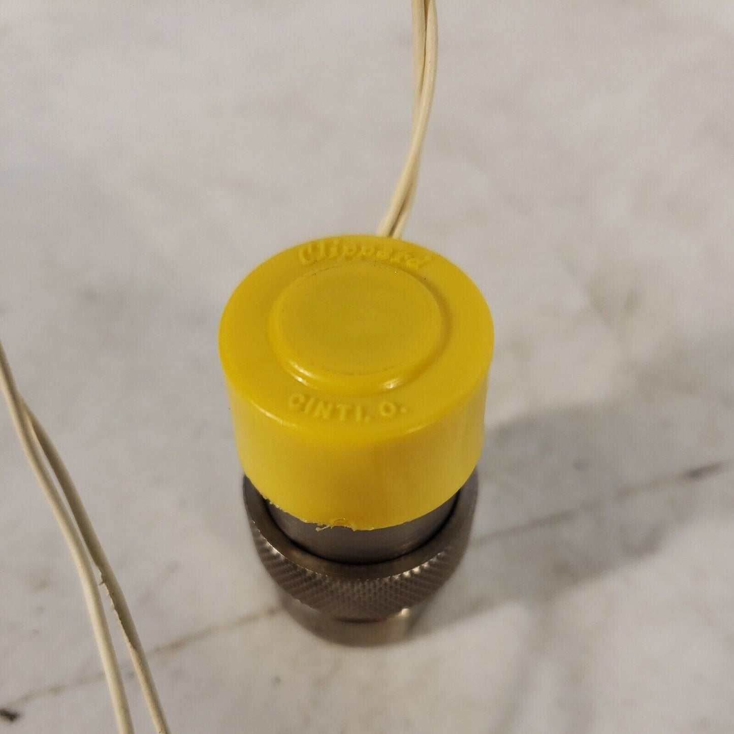 Clippard EV-2-12VDC 2-Way Normally Closed Valve