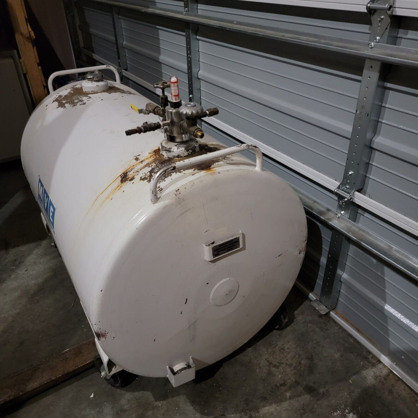 Chart MVE HLN 400 Liquid Nitrogen Storage and Transport Tank Vessel 400 Liter