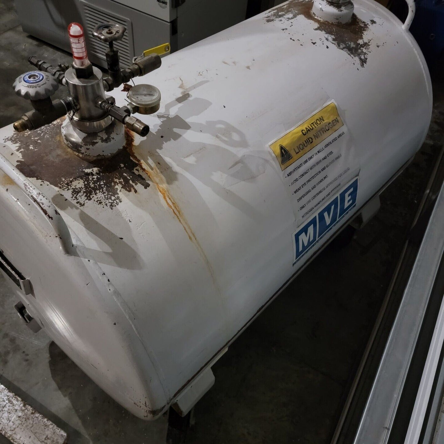 Chart MVE HLN 400 Liquid Nitrogen Storage and Transport Tank Vessel 400 Liter