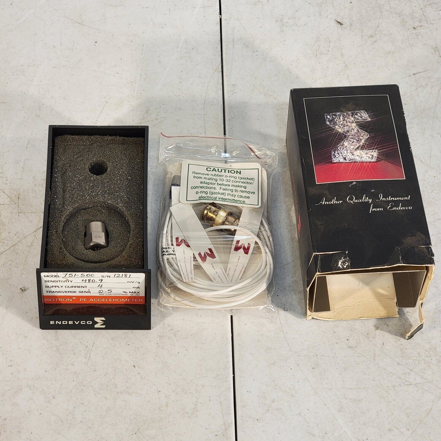 Endevco 751-500 IsoTron PE Piezoelectric Accelerometer 480.9 mV/g w/ BNC Cable