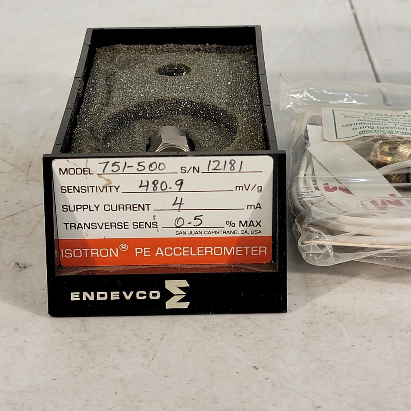 Endevco 751-500 IsoTron PE Piezoelectric Accelerometer 480.9 mV/g w/ BNC Cable