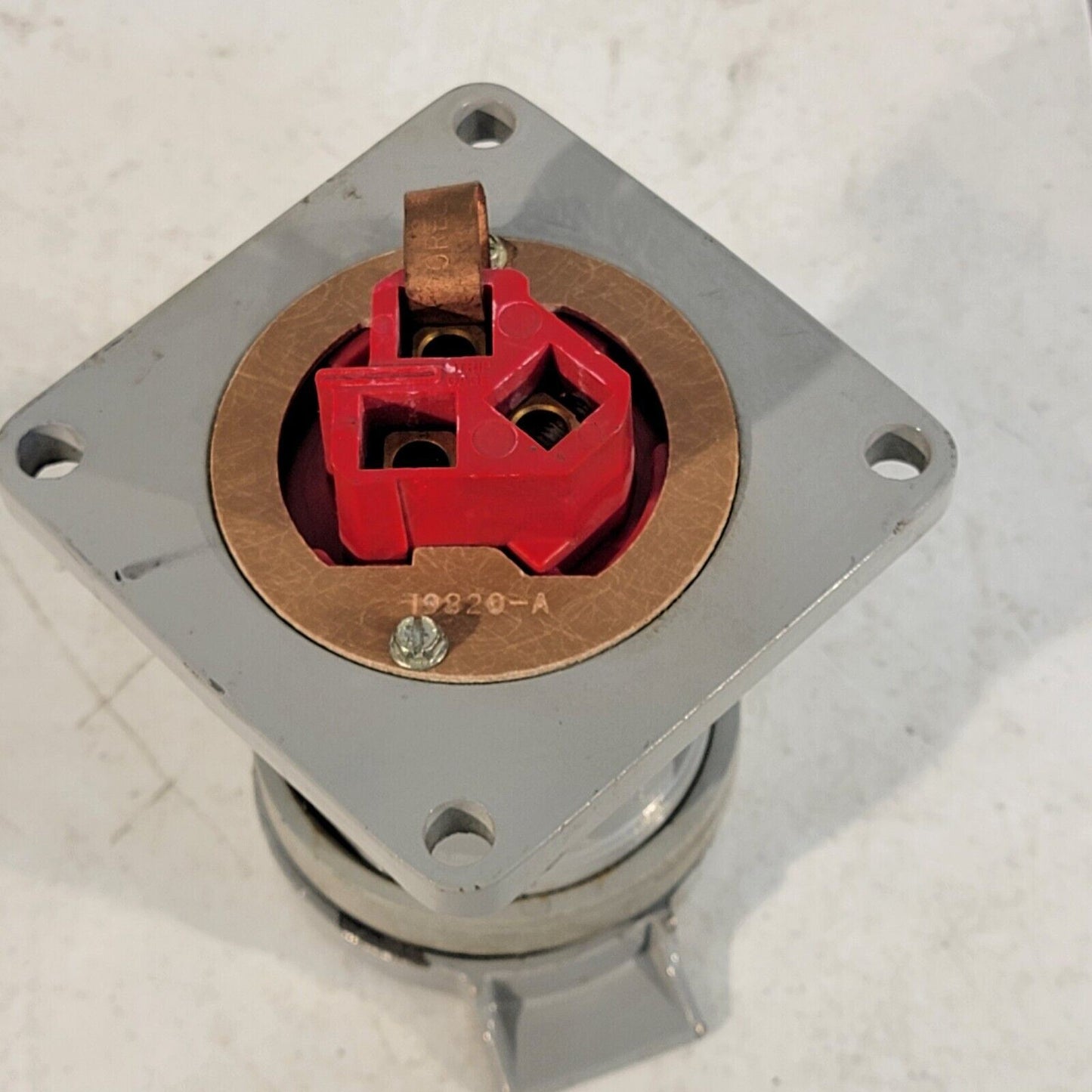 Eaton Crouse-Hinds AR632 Receptacle 60A 2 Wire 3 Pole 600VAC Body-Grounded