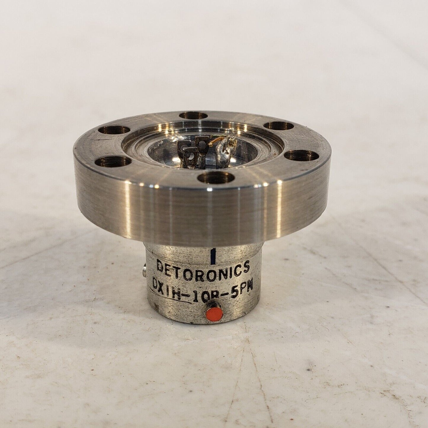 Detoronics DXIH-10B-5PM 5-Wire Feedthrough 1.33" CF DN16CF Conflat High Vacuum