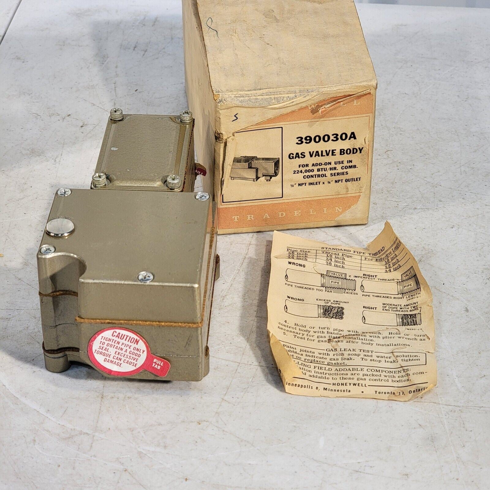 Honeywell Tradeline 390030A Gas Valve Body Component for 224,000 BTU/L