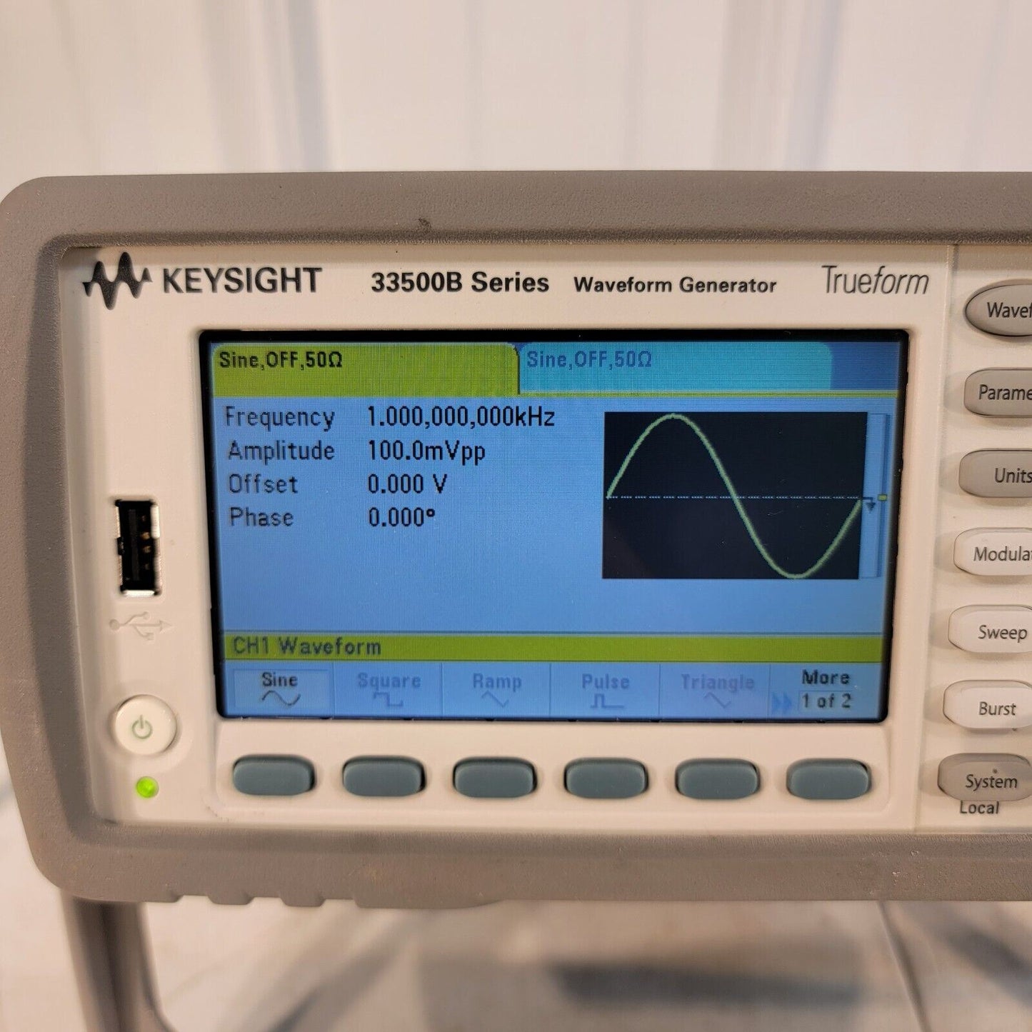 KEYSIGHT HP Agilent 33510B Trueform Waveform Generator, 20 MHz, 2-Channel 33500B