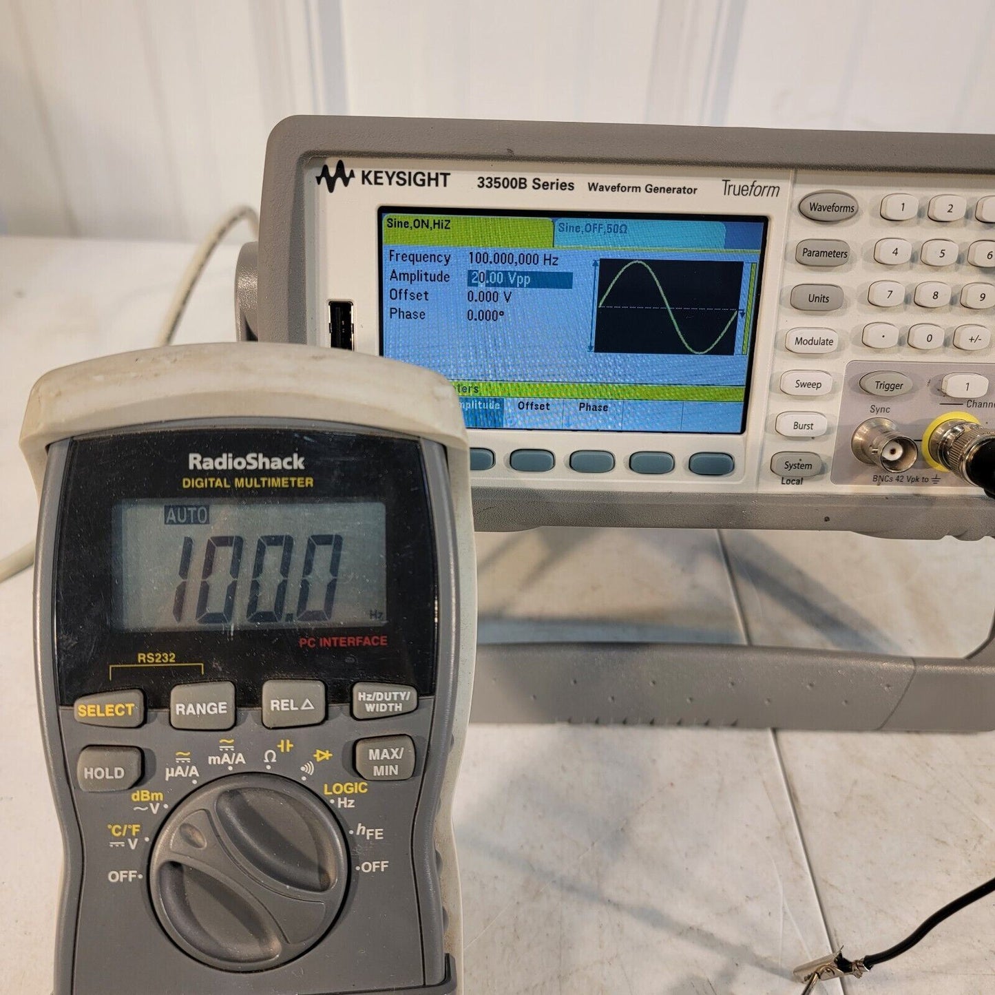 KEYSIGHT HP Agilent 33510B Trueform Waveform Generator, 20 MHz, 2-Channel 33500B