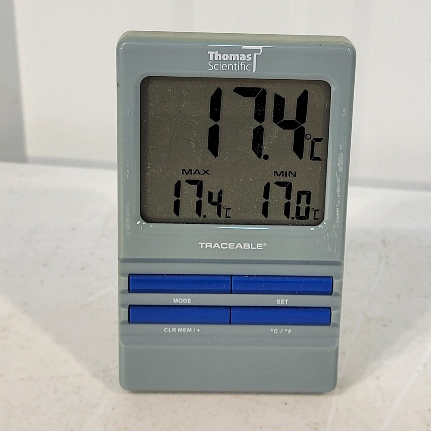 Thomas Scientific 1170C18 Traceable Flash LED Temperature Humidity