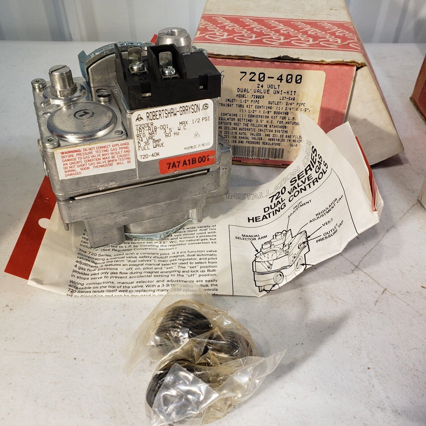 ROBERT SHAW Gas Valve 7200ER 7A7-A18-001 7A7-A1B-001 720-400 Dual Valve Uni Kit