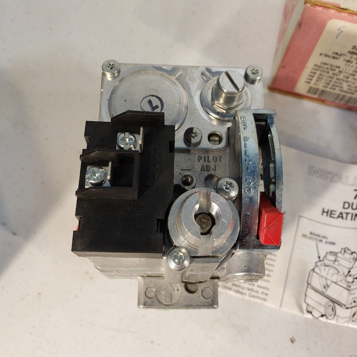 ROBERT SHAW Gas Valve 7200ER 7A7-A18-001 7A7-A1B-001 720-400 Dual Valve Uni Kit