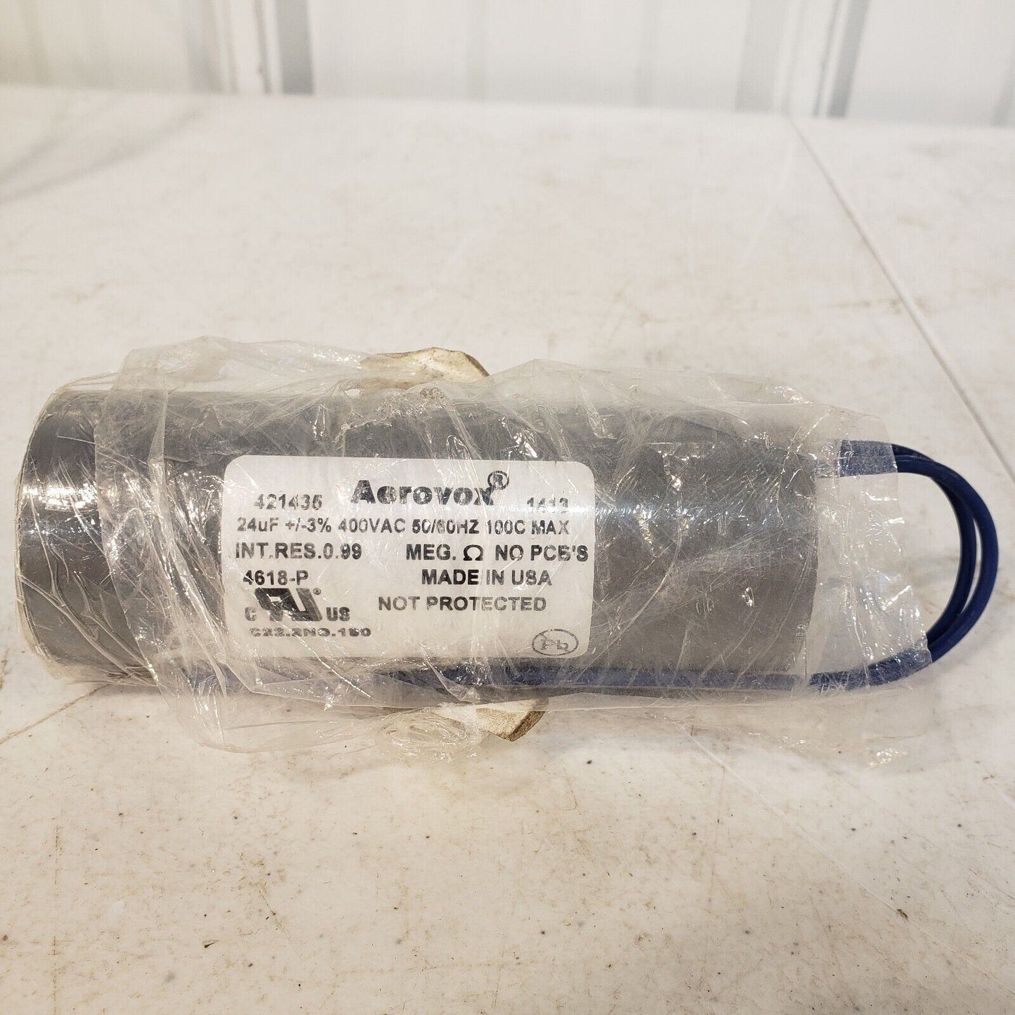 Aerovox Capacitor 400W MH 24 MFD 400V N8CA24400D/P
