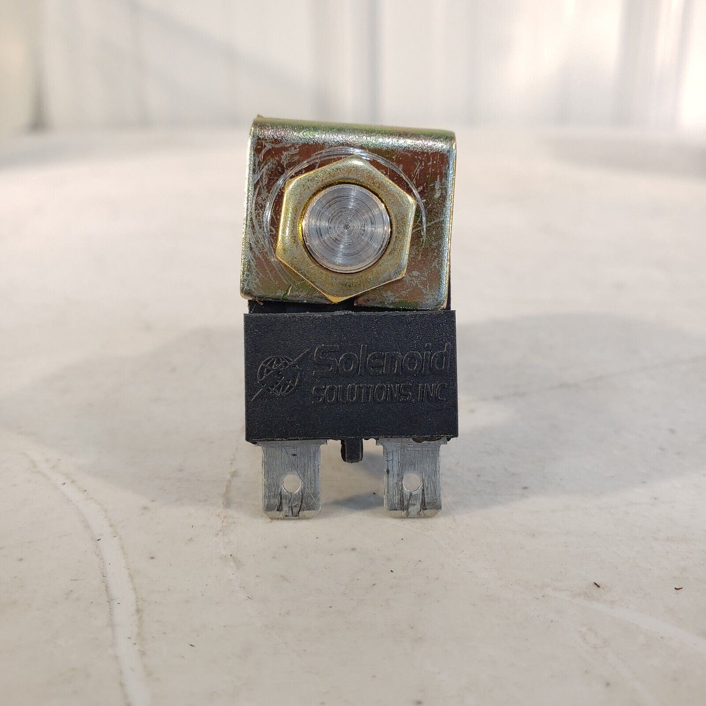 Solenoid Solutions 2W136-1NR-V4C6 Pneumatic Junction 24VDC 3.0W 1/16"