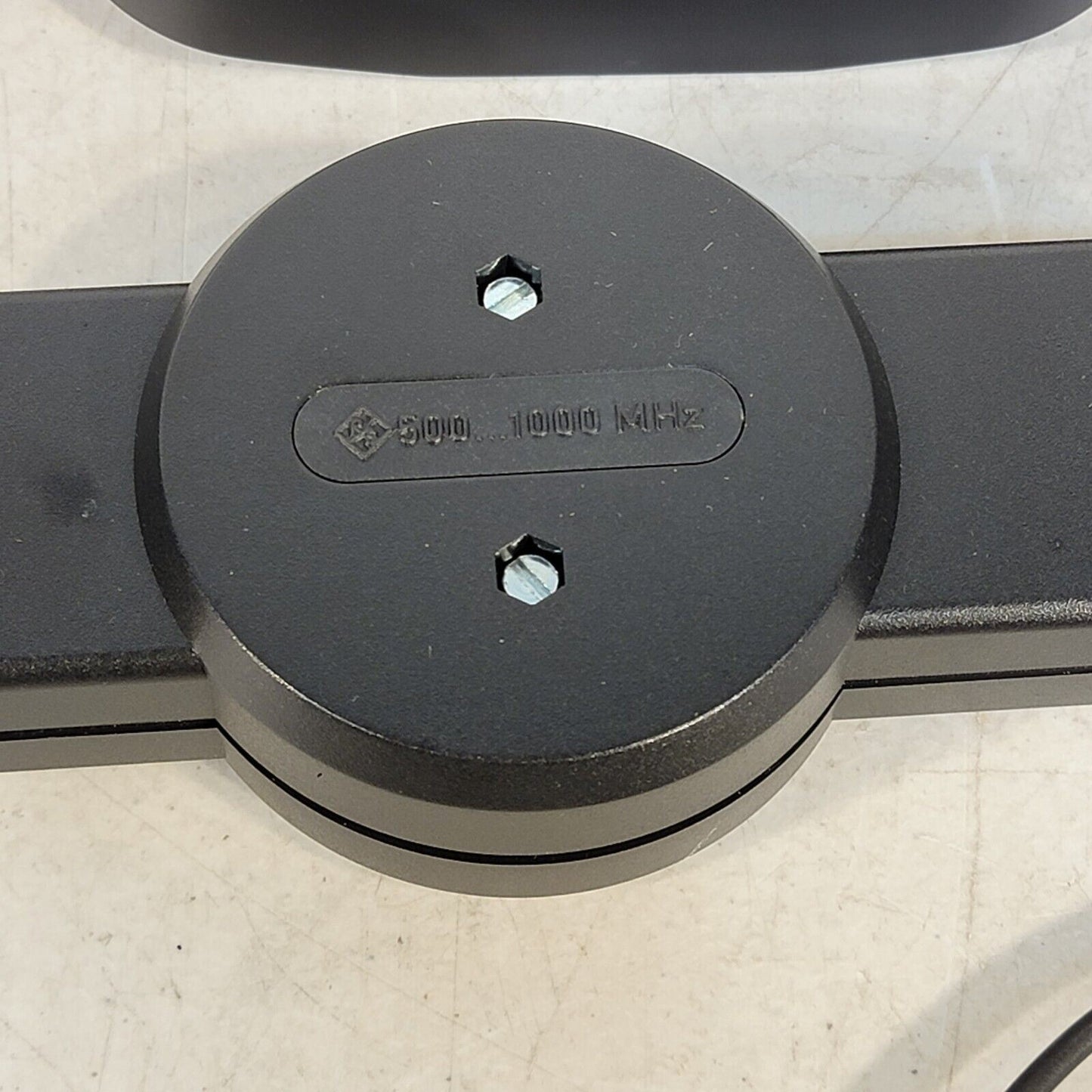 Rohde & Schwarz HE100 Active Directional Antenna w/ Manual 20-1000 MHz 1 GHz