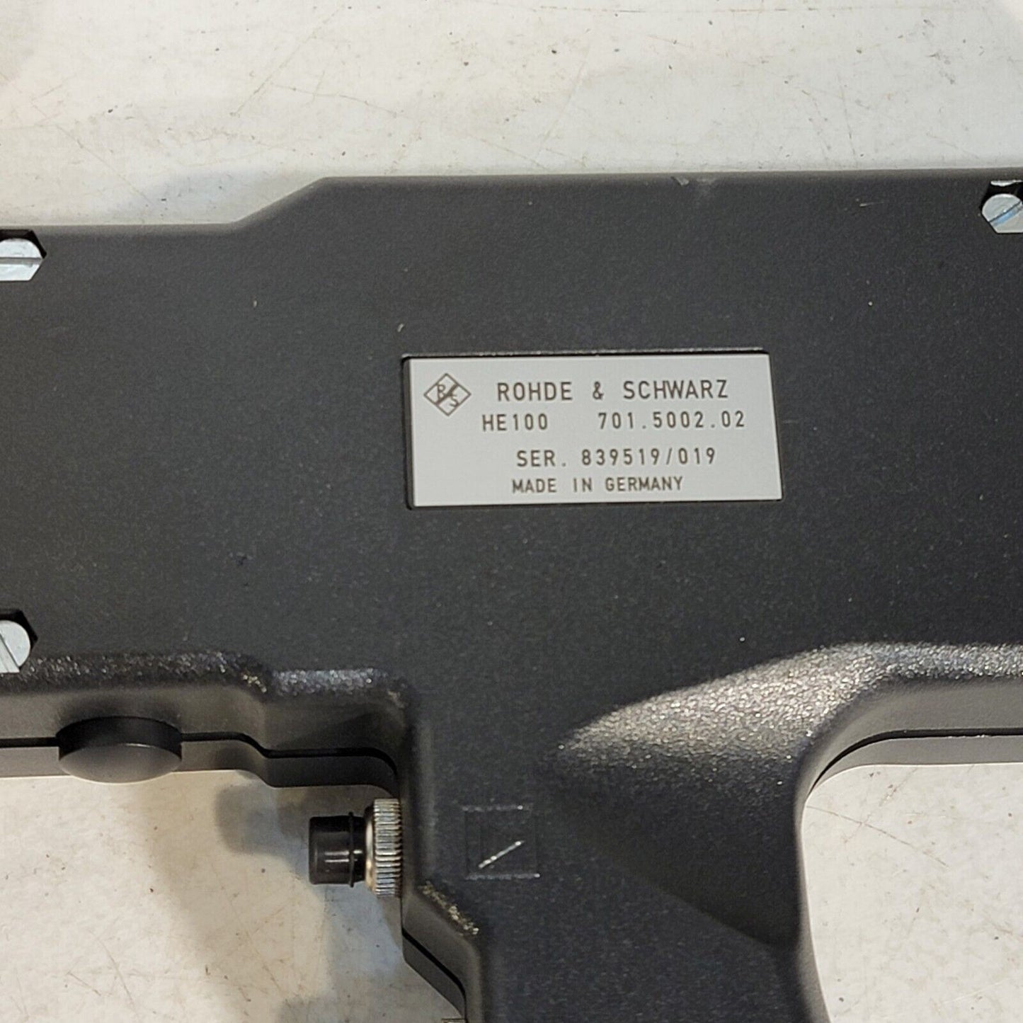 Rohde & Schwarz HE100 Active Directional Antenna w/ Manual 20-1000 MHz 1 GHz