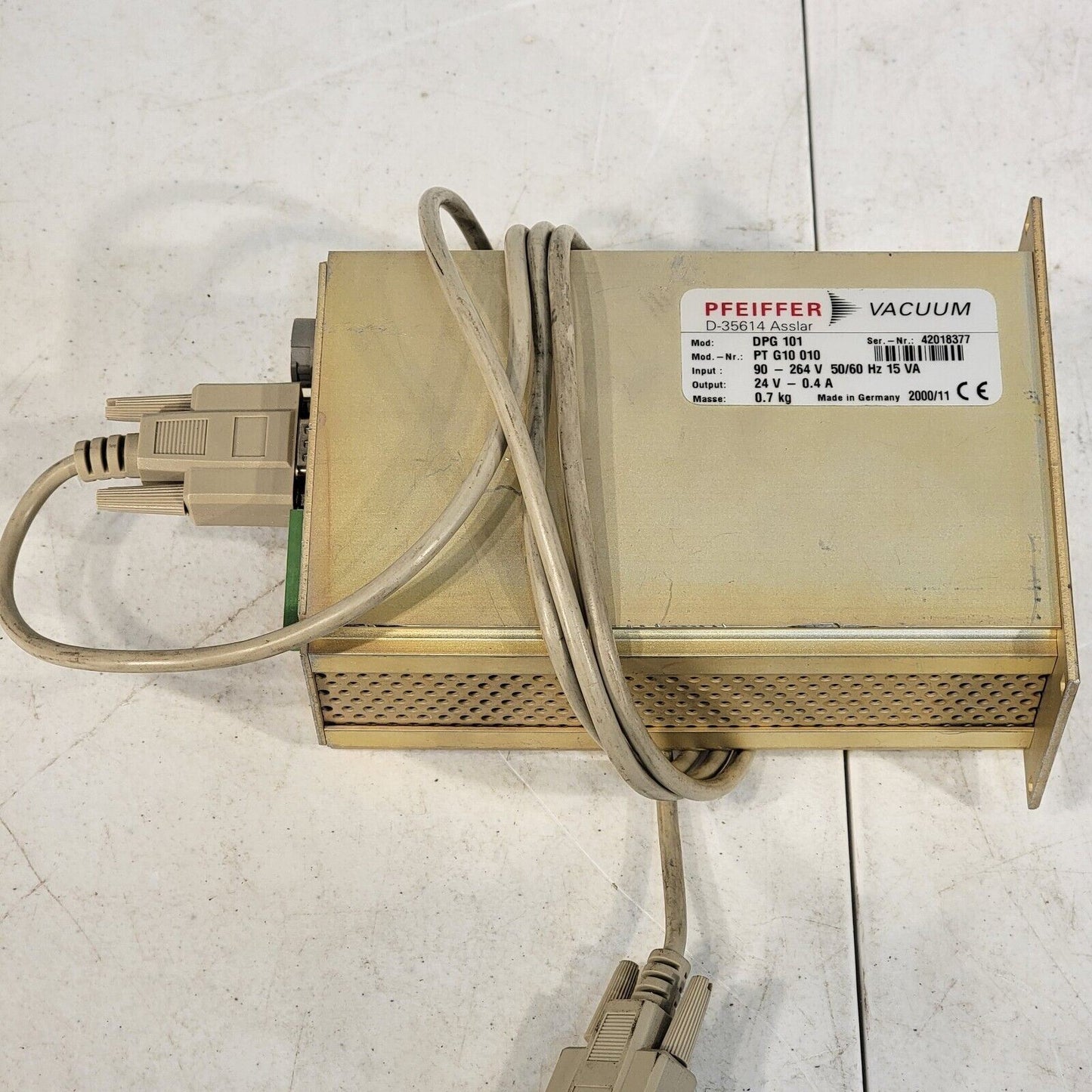 Pfeiffer Vacuum DPG 101 Pressure Gauge DigiLine PT G10 010