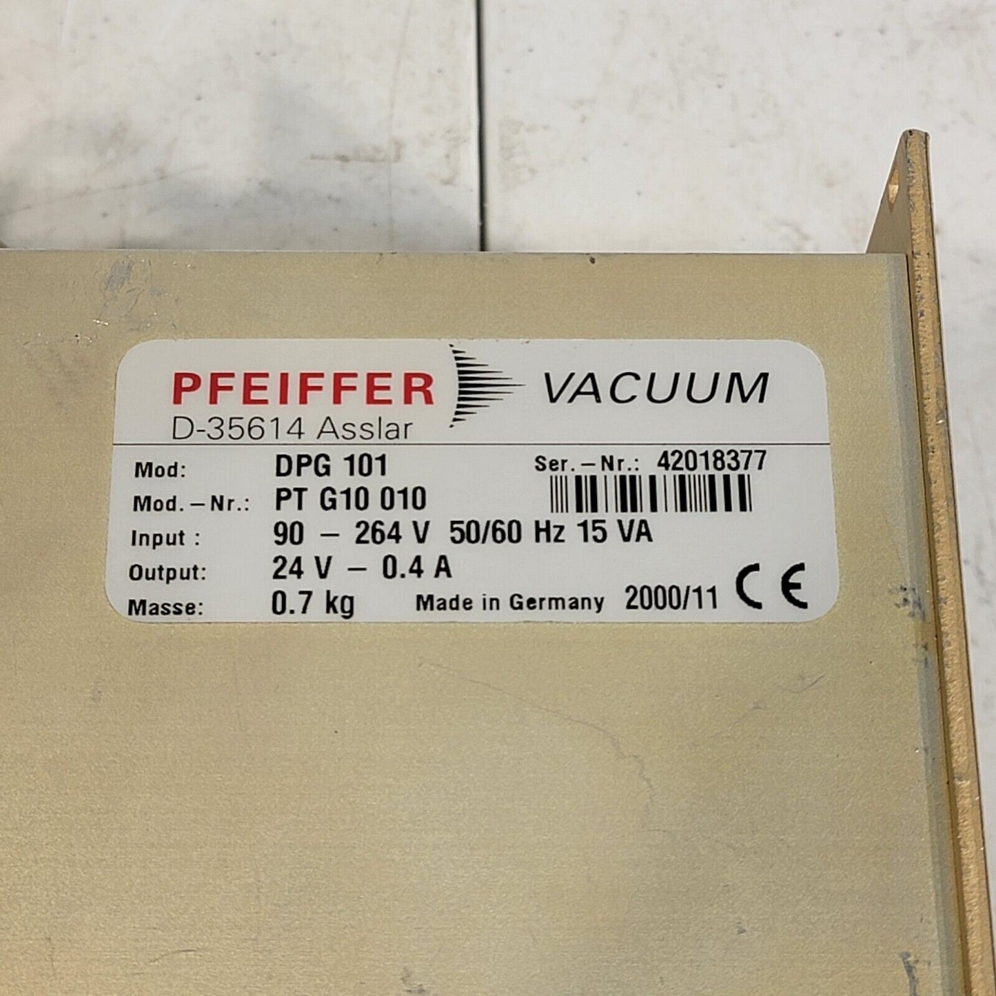 Pfeiffer Vacuum DPG 101 Pressure Gauge DigiLine PT G10 010