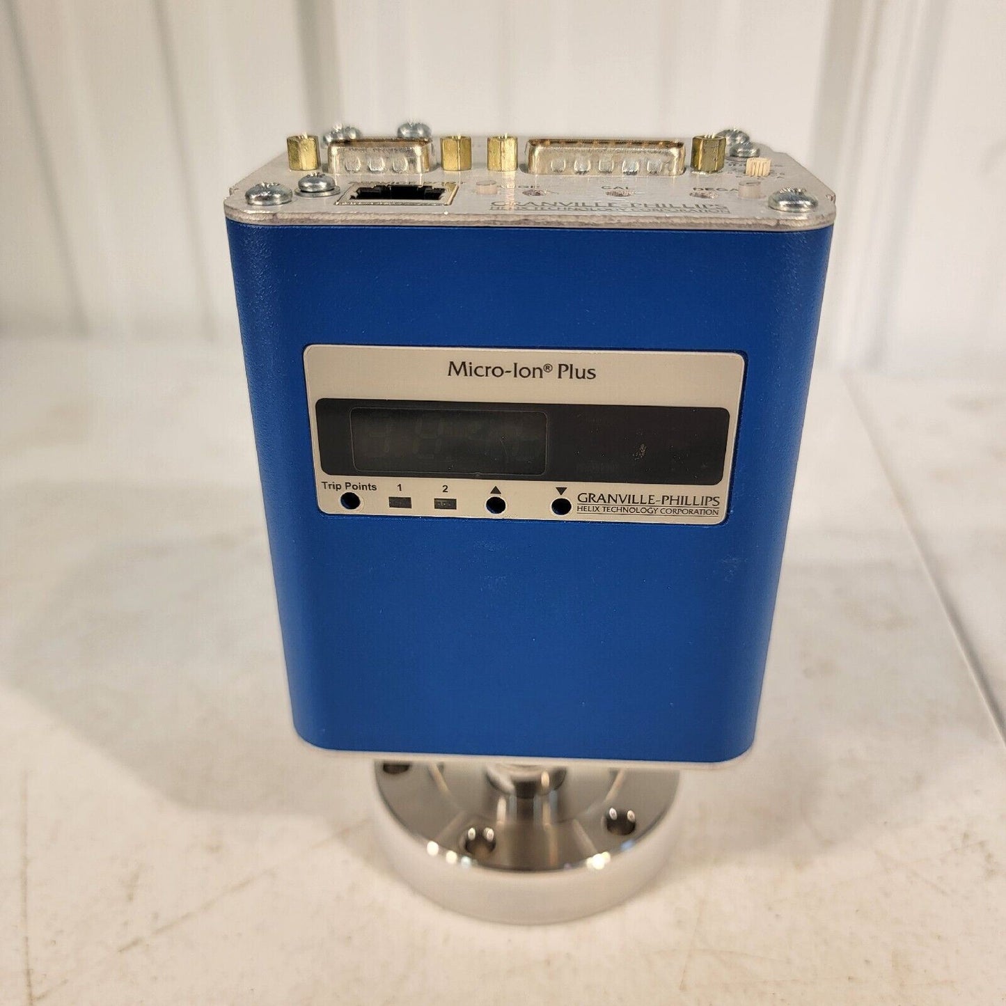 MKS Granville 356002-YG-T Micro-Ion Plus Built-In Display 2.75CF Yttria-Iridium