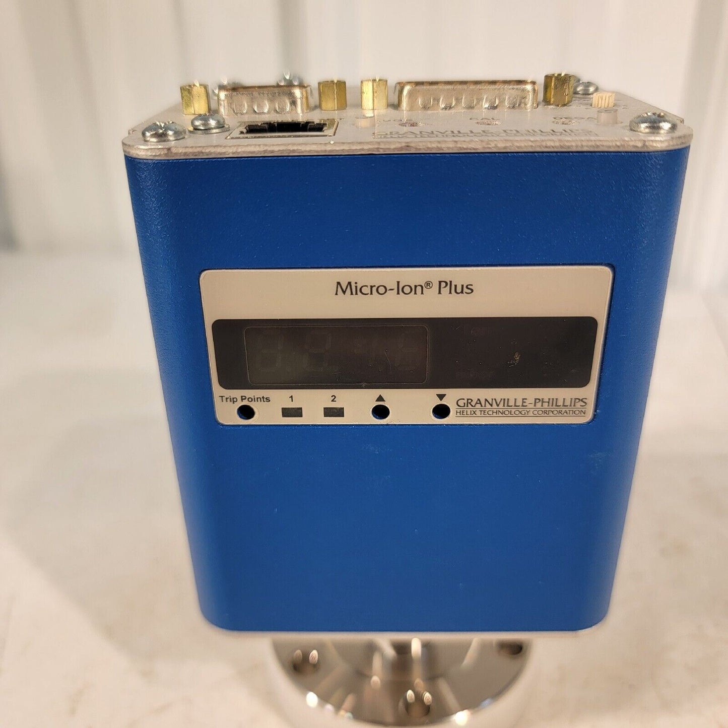 MKS Granville 356002-YG-T Micro-Ion Plus Built-In Display 2.75CF Yttria-Iridium