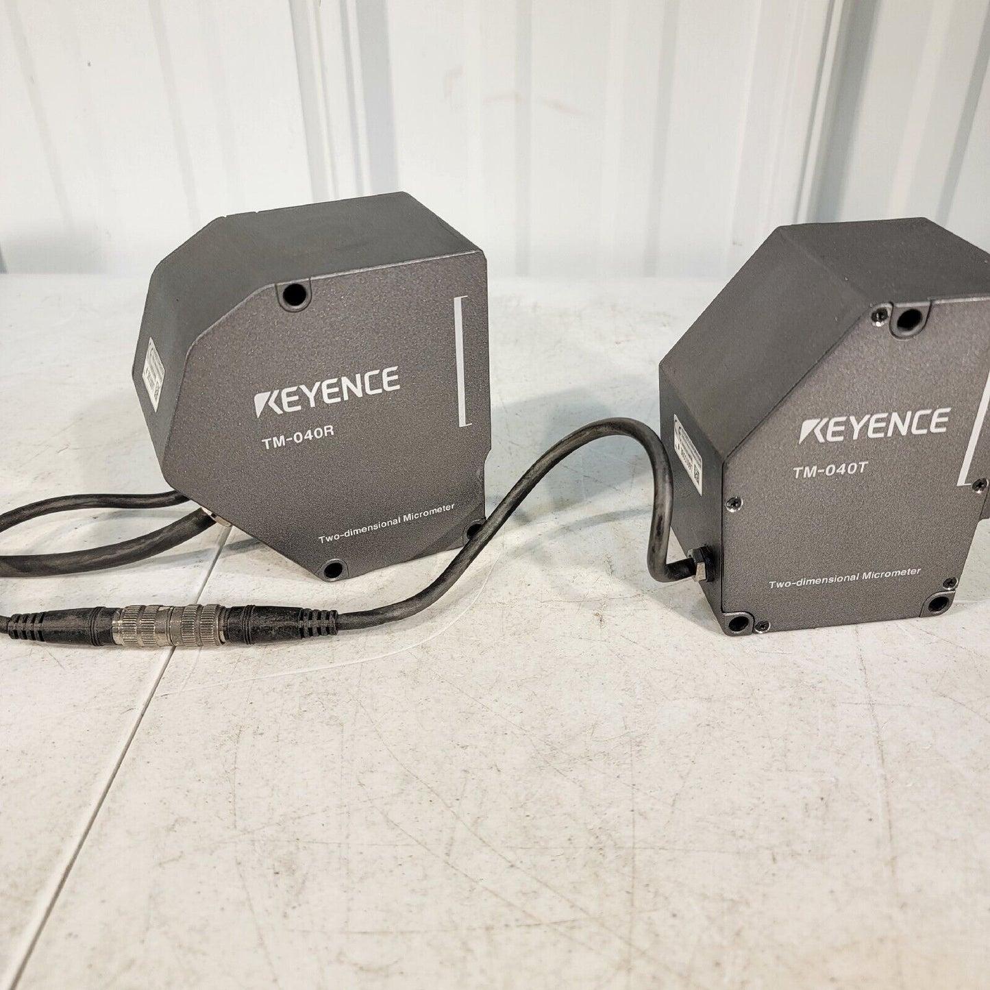 Keyence High-Speed 2D Optical Micrometer TM-040 Sensor Head TM-040R TM-040T