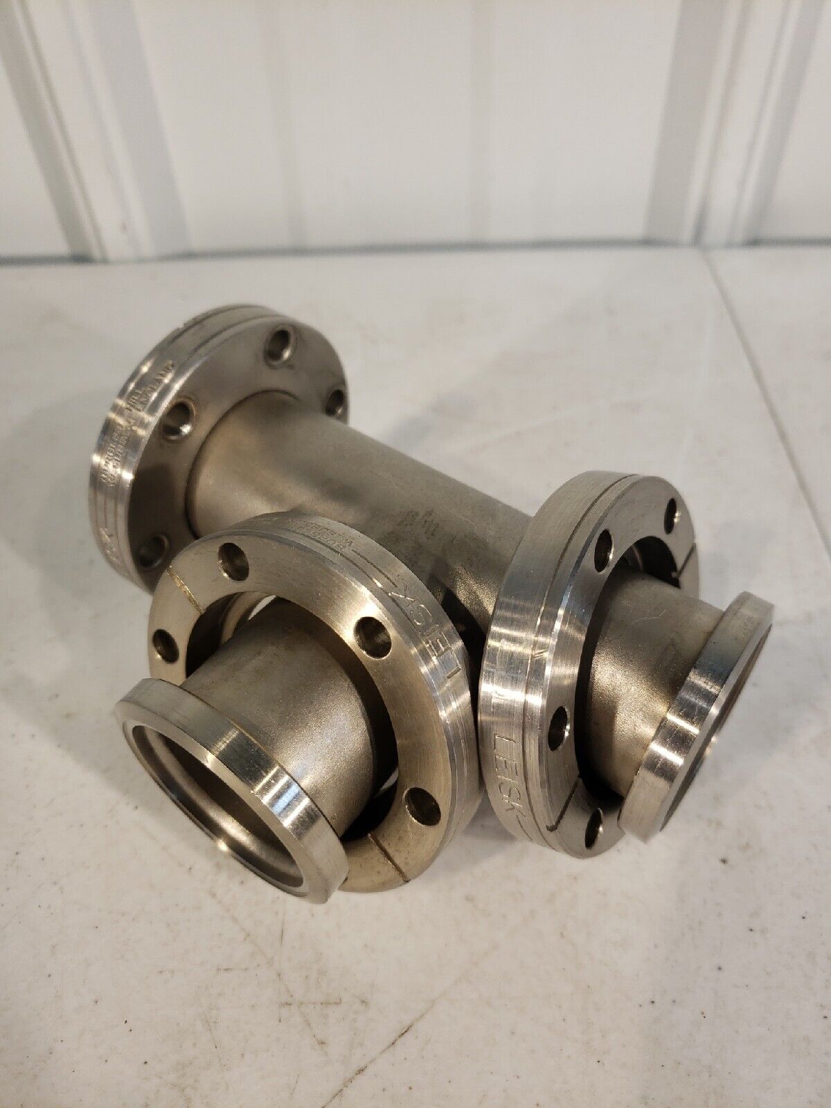Leisk 2.75" DN35CF Tee With Two Rotatable Flanges High Vacuum