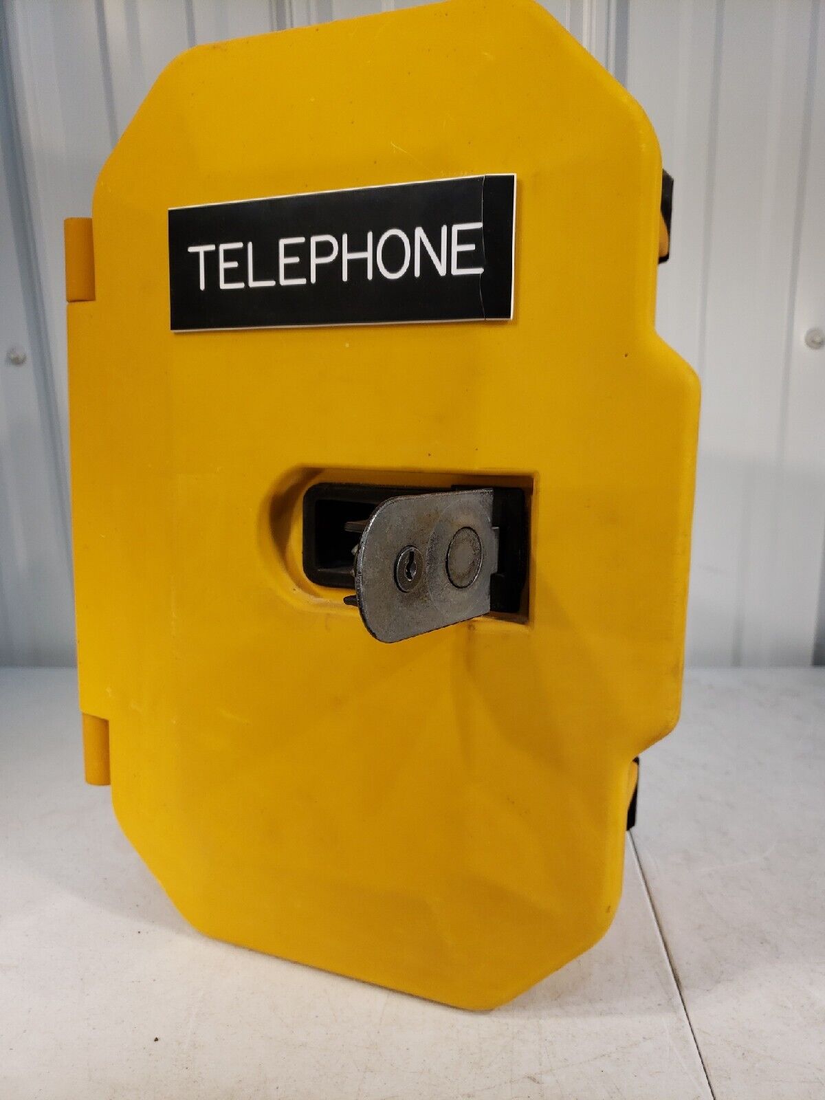 Guardian MFT-30 Heavy Duty Weather Resistant Telephone W/ Locking Door 10126721A