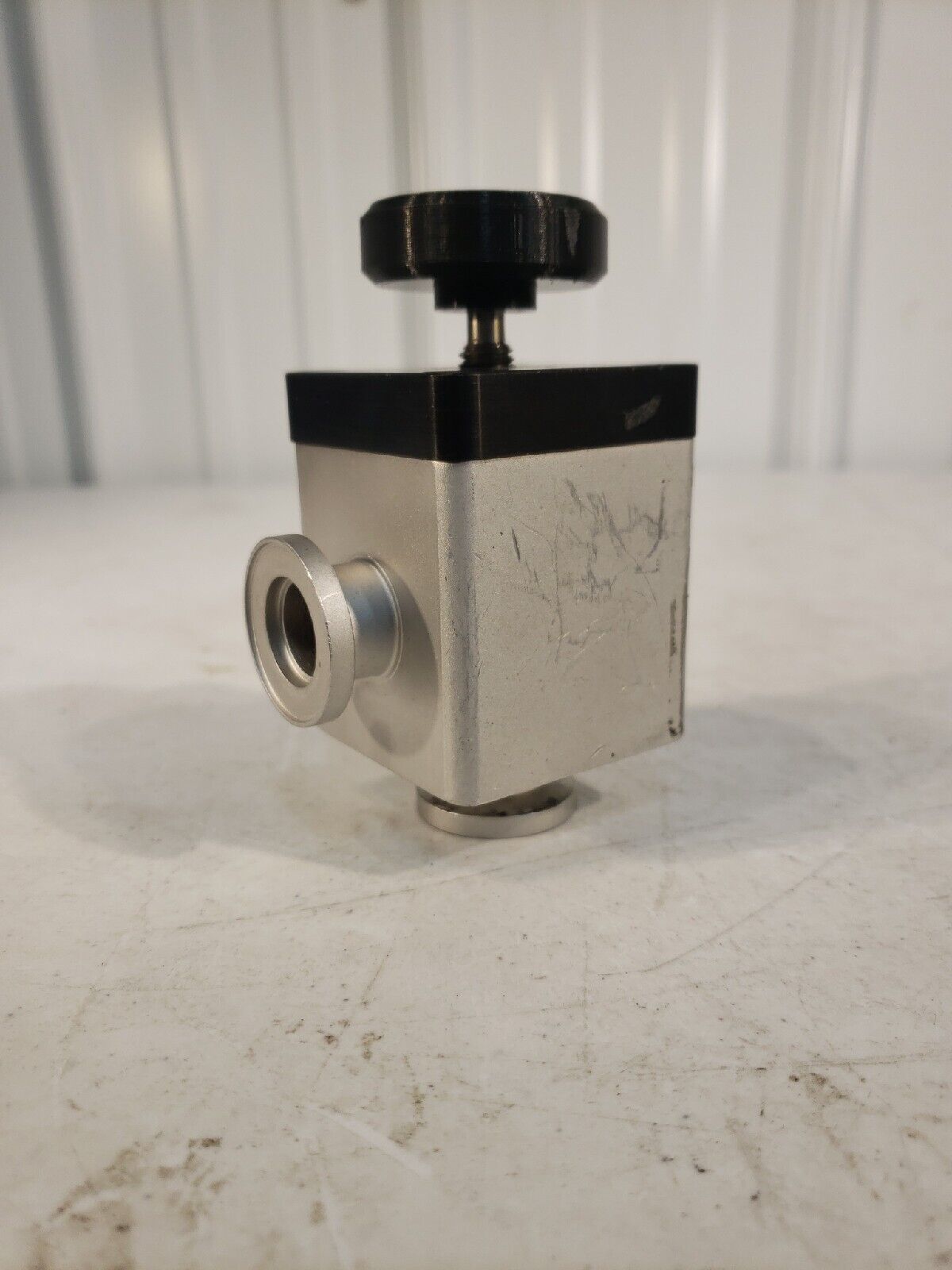 Varian L6280-301 Aluminum Block Bellows Valve NW-16-H/O High Vacuum