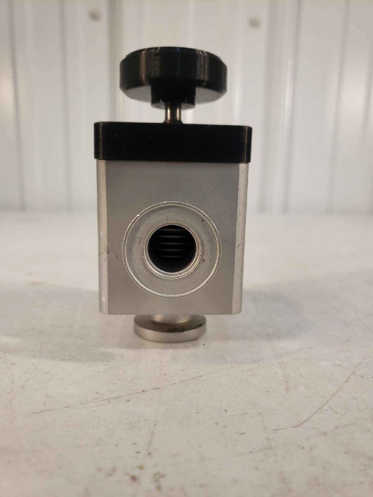 Varian L6280-301 Aluminum Block Bellows Valve NW-16-H/O High Vacuum