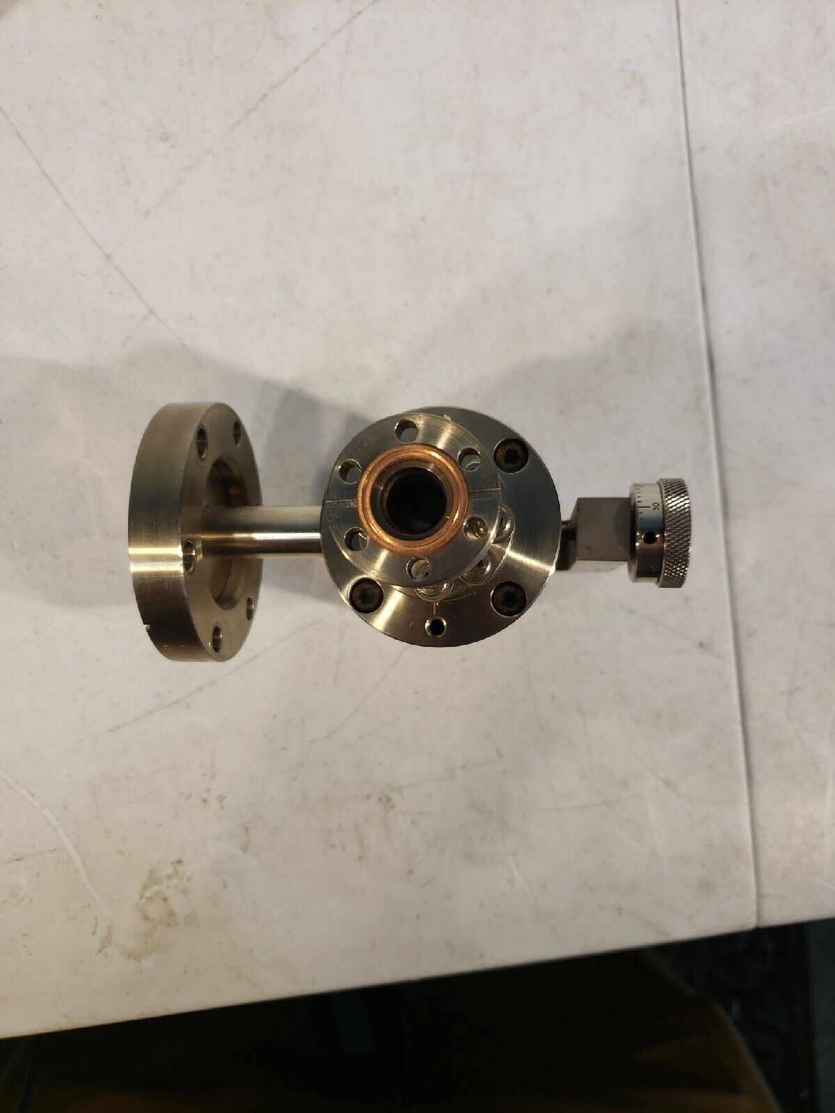VacGen MD6 Right Angle Variable Leak Valve Rotatable Conflat High Vacuum