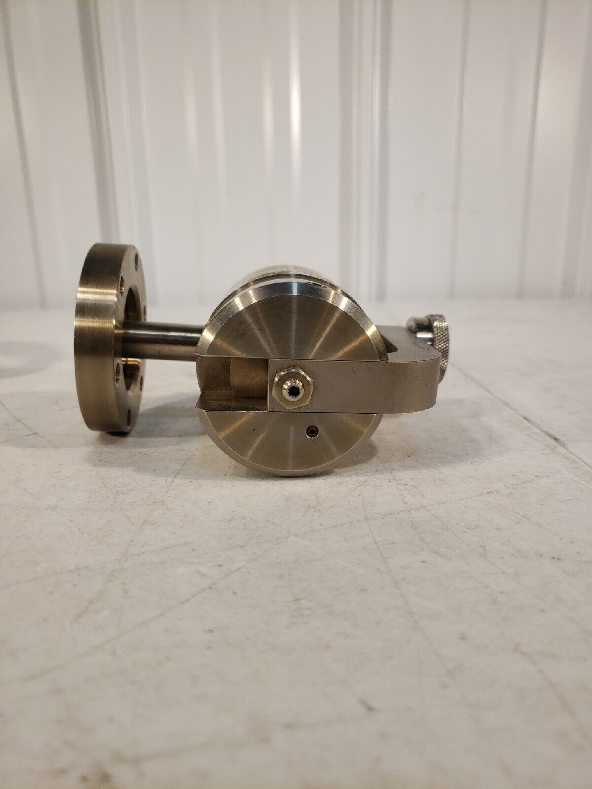 VacGen MD6 Right Angle Variable Leak Valve Rotatable Conflat High Vacuum
