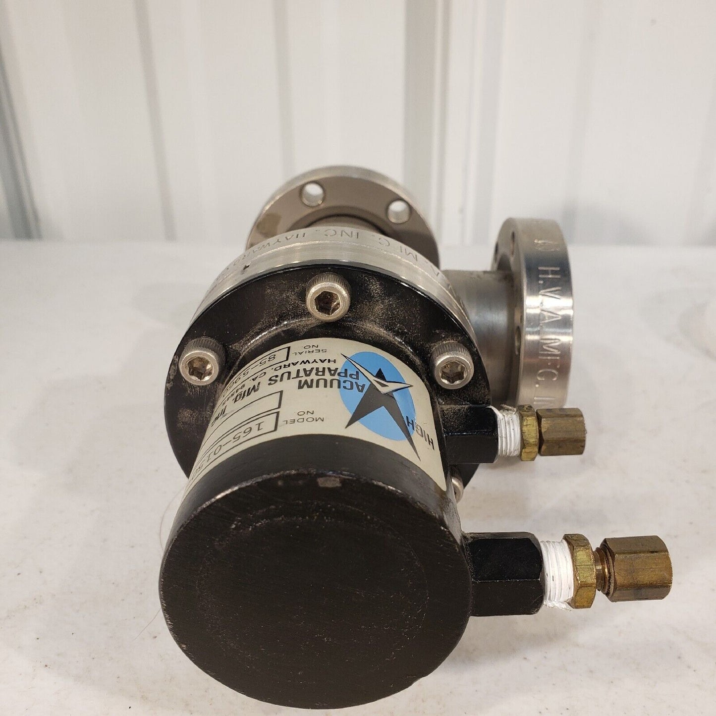 High Vacuum Apparatus HVA 165-0150-2 Pneumatic Right Angle Valve Conflat Flange