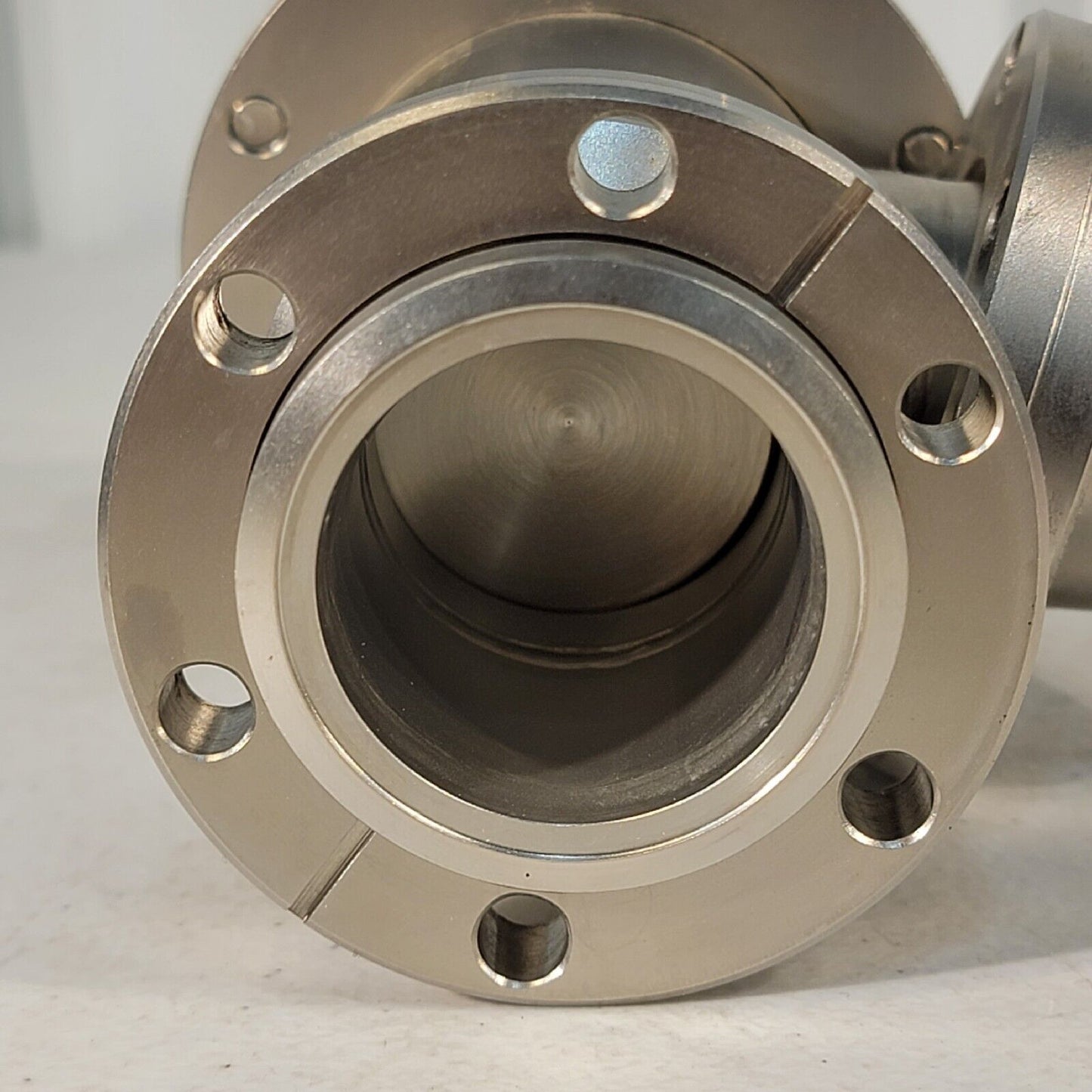 NOR-CAL CSV-1502-CF 2.75" CF Flange Manual Angle Valve DN35CF Vacuum