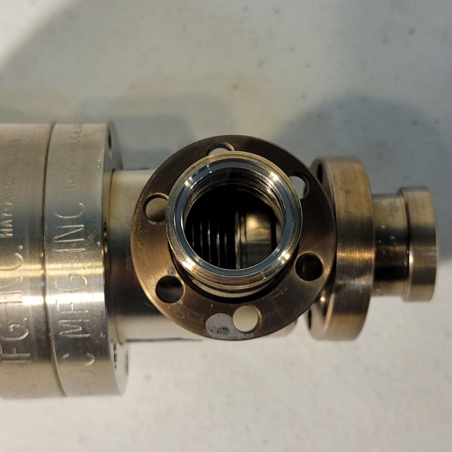 MDC 1.33" DN16CF Mini CF Right Angle Manual Bellows Sealed Valve AV-75M