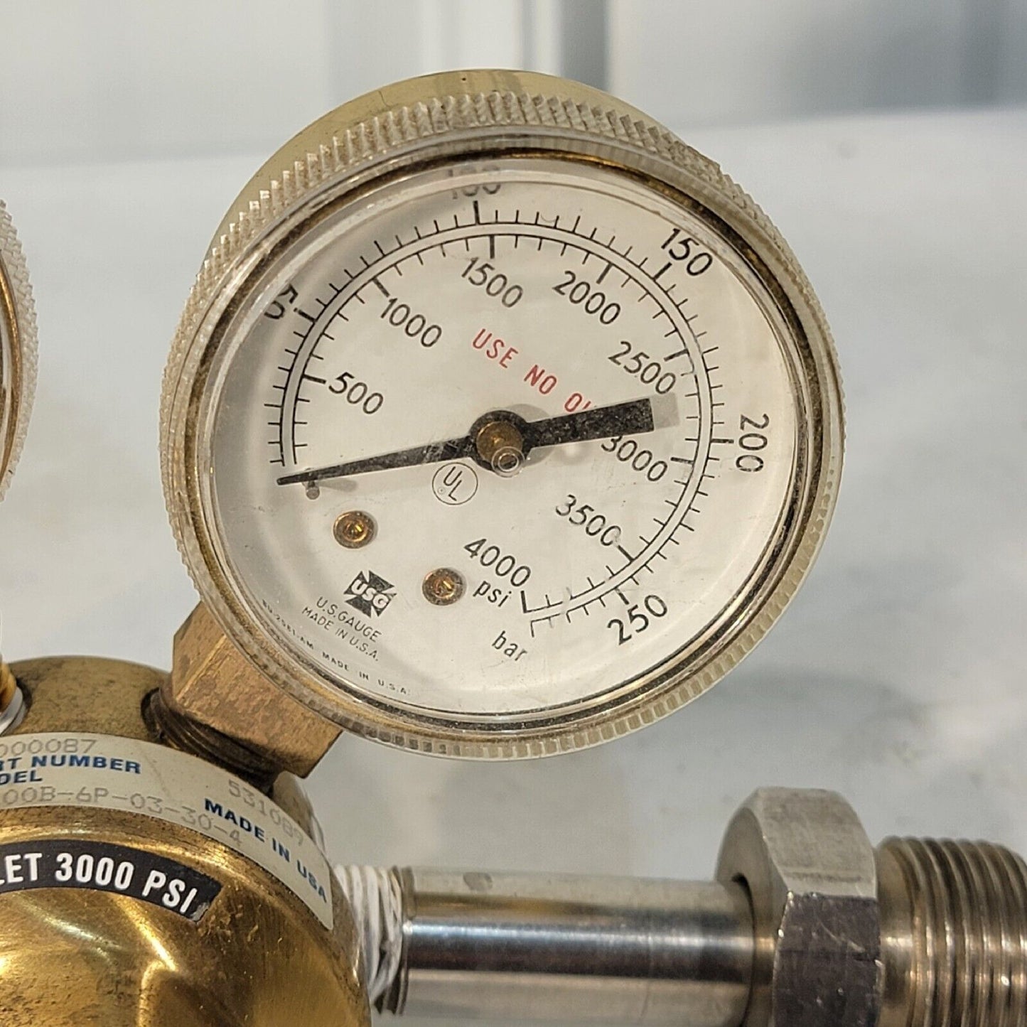Veriflo Regulator IR500B-6P-03-30-4 Max Pressure 3000 PSI To 30 PSI Out