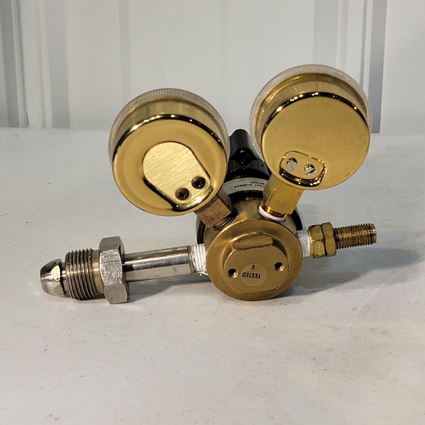 Veriflo Regulator IR500B-6P-03-30-4 Max Pressure 3000 PSI To 30 PSI Out