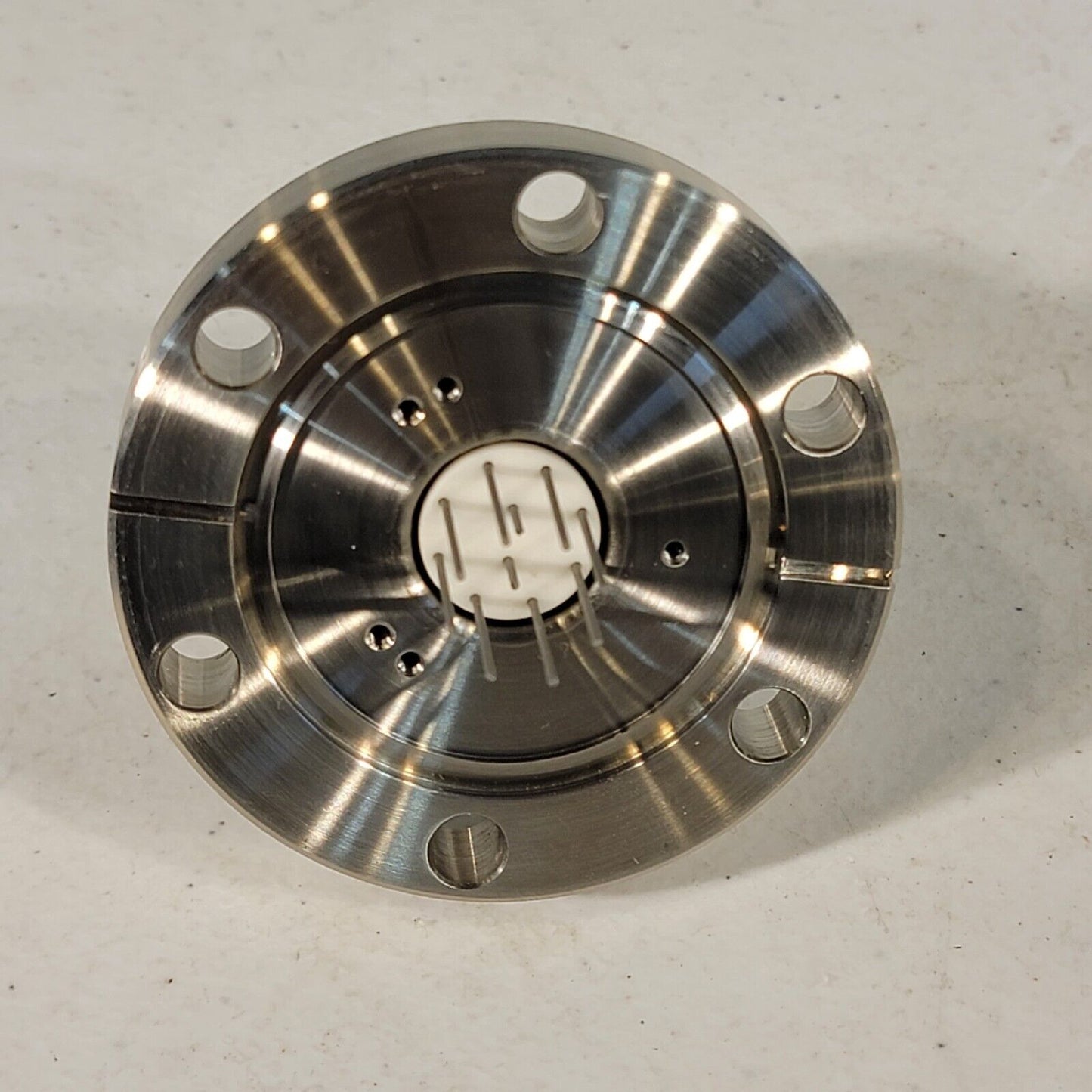 MDC 2.75" DN35CF Conflat 10-Pin Electrical Feedthrough High Vacuum Multi-Pin