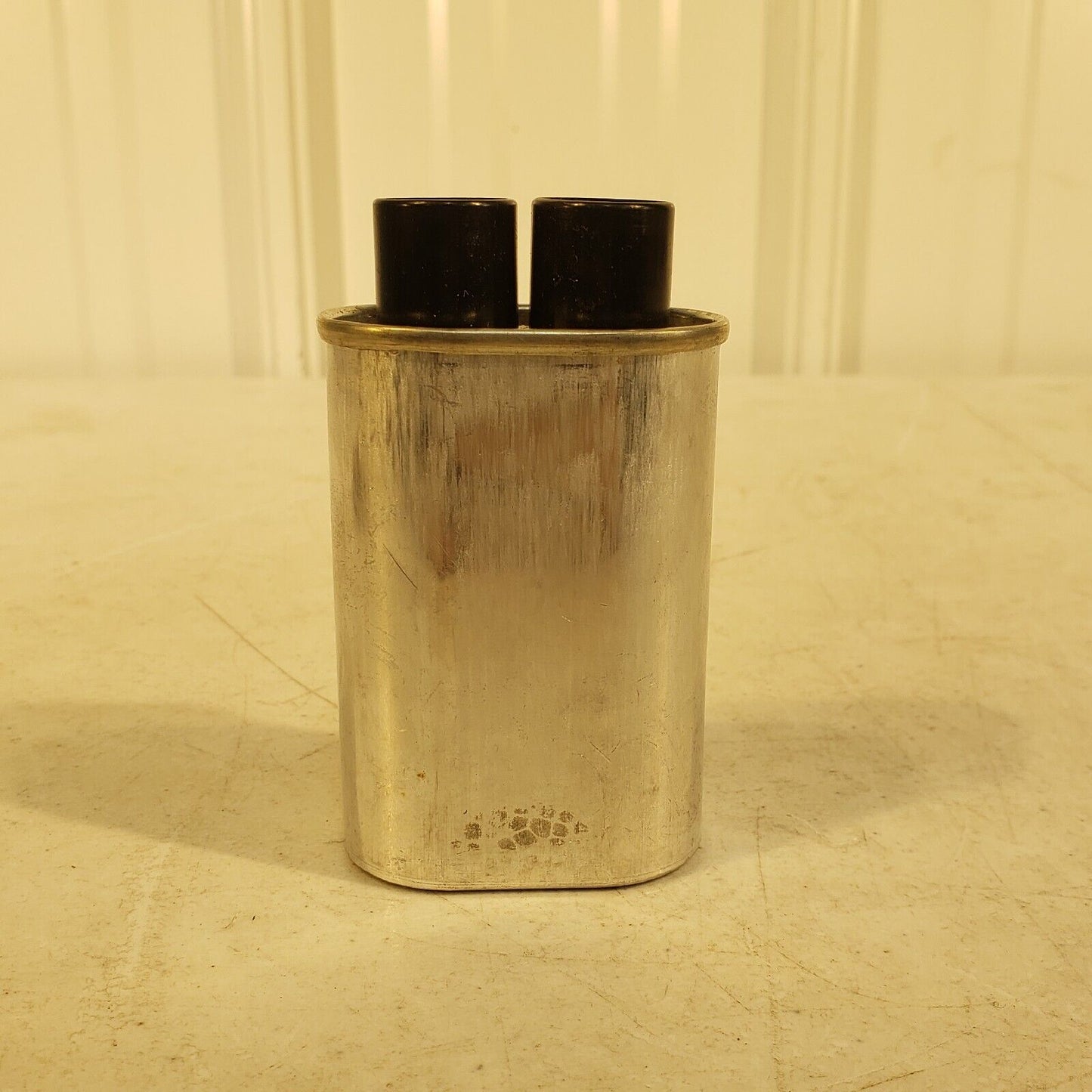 NBSEC CH85 0.86uF Capacitor 2100 VAC 50Hz/60Hz 10 MOhms CQC03000003851