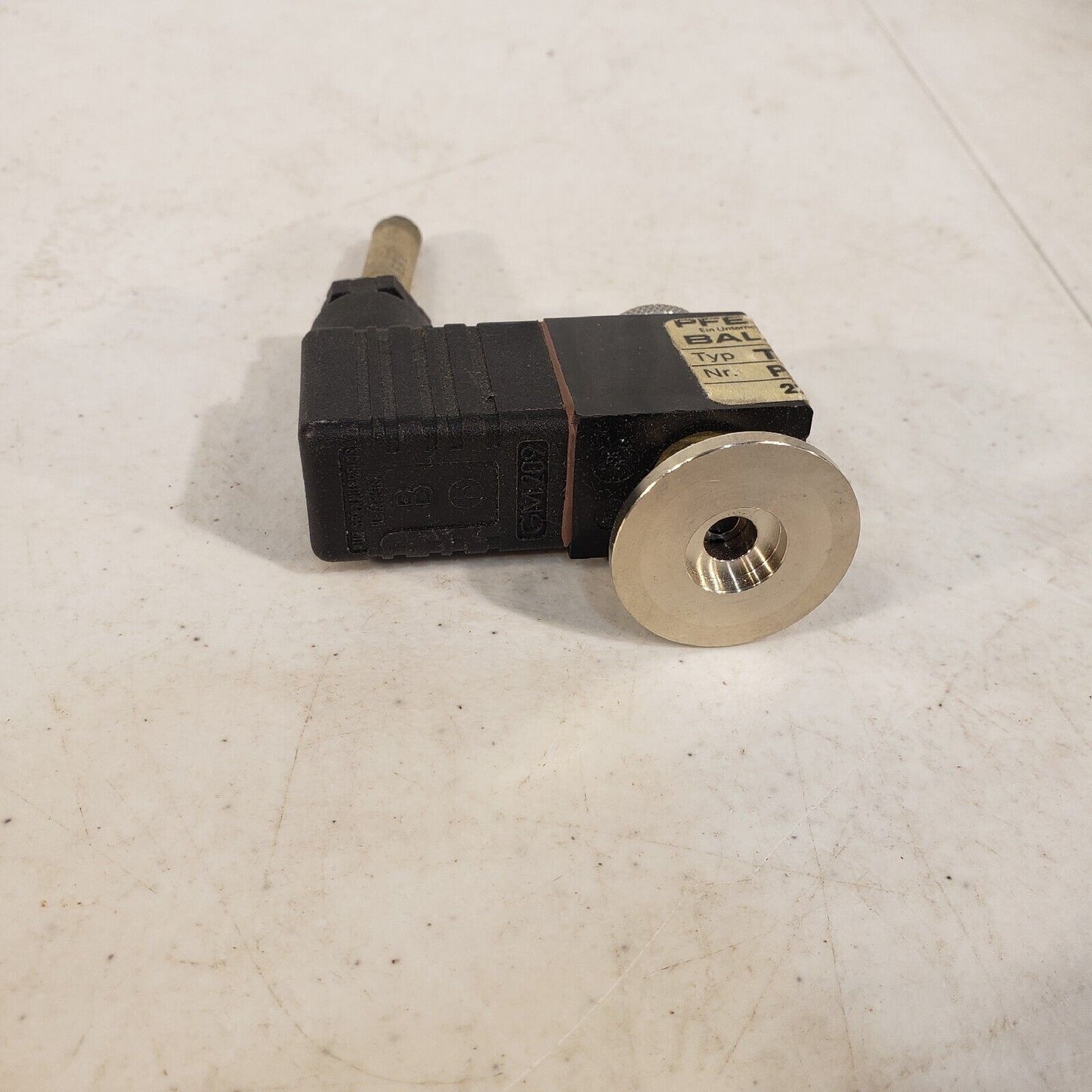 Pfeiffer Balzers Vacuum Vent Valve TSF 010 #W1268 PM Z01 010