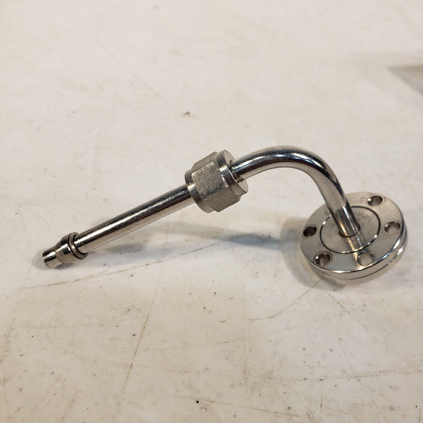 DN16CF 1.33" Conflat to 1/4" Swagelok L-Bracket Stainless Steel High Vacuum