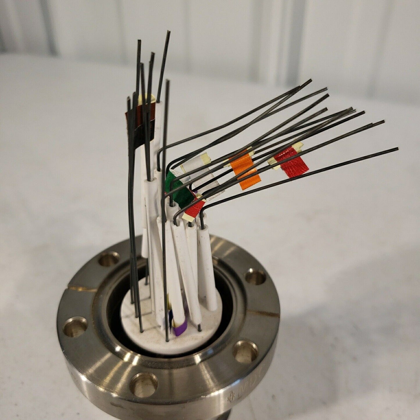 2.75" DN35CF MDC High Vacuum Electrical Feedthrough CF Stainless Steel 20-Pin