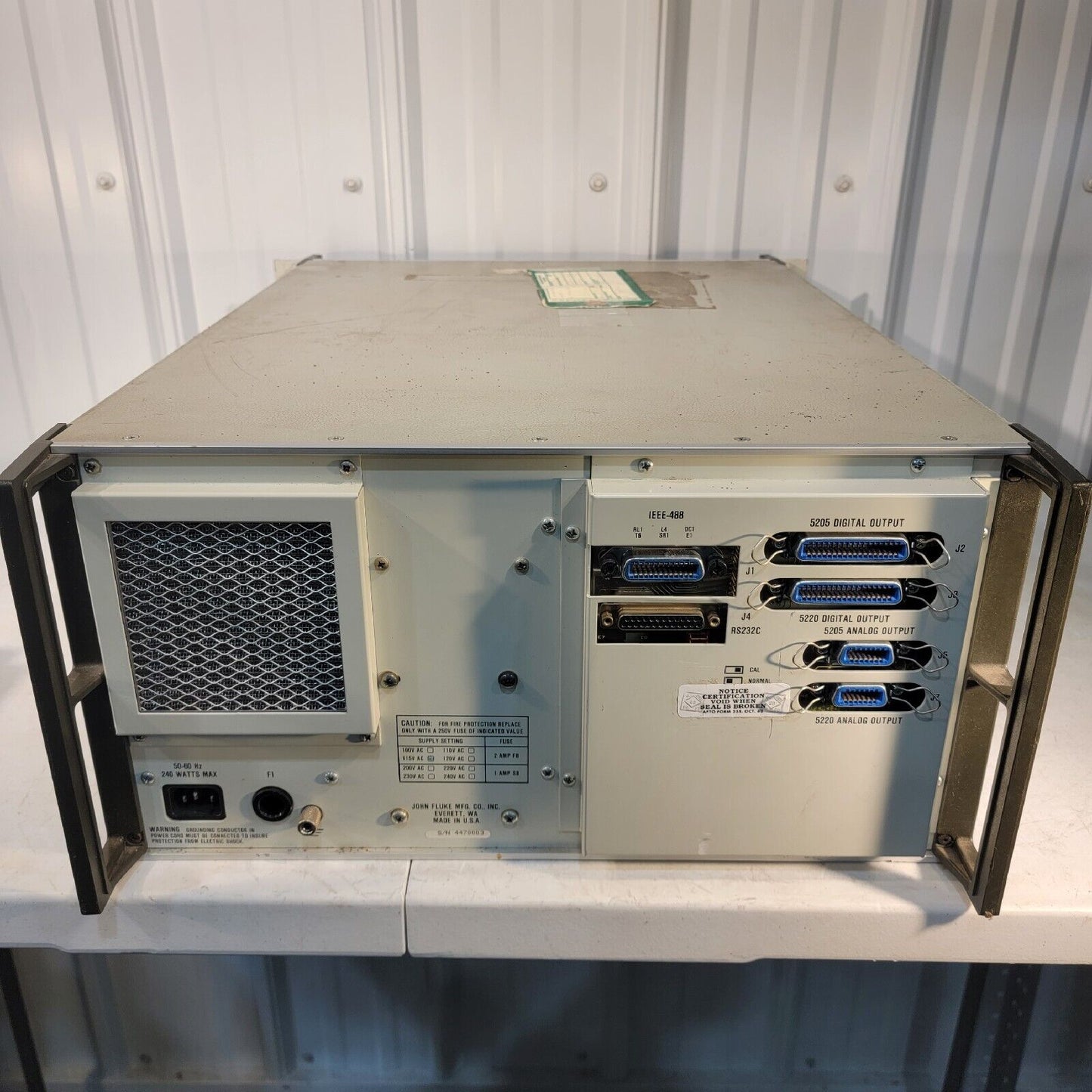 Fluke 5440B/AF Direct Volts Calibrator PPM - HAS ERROR