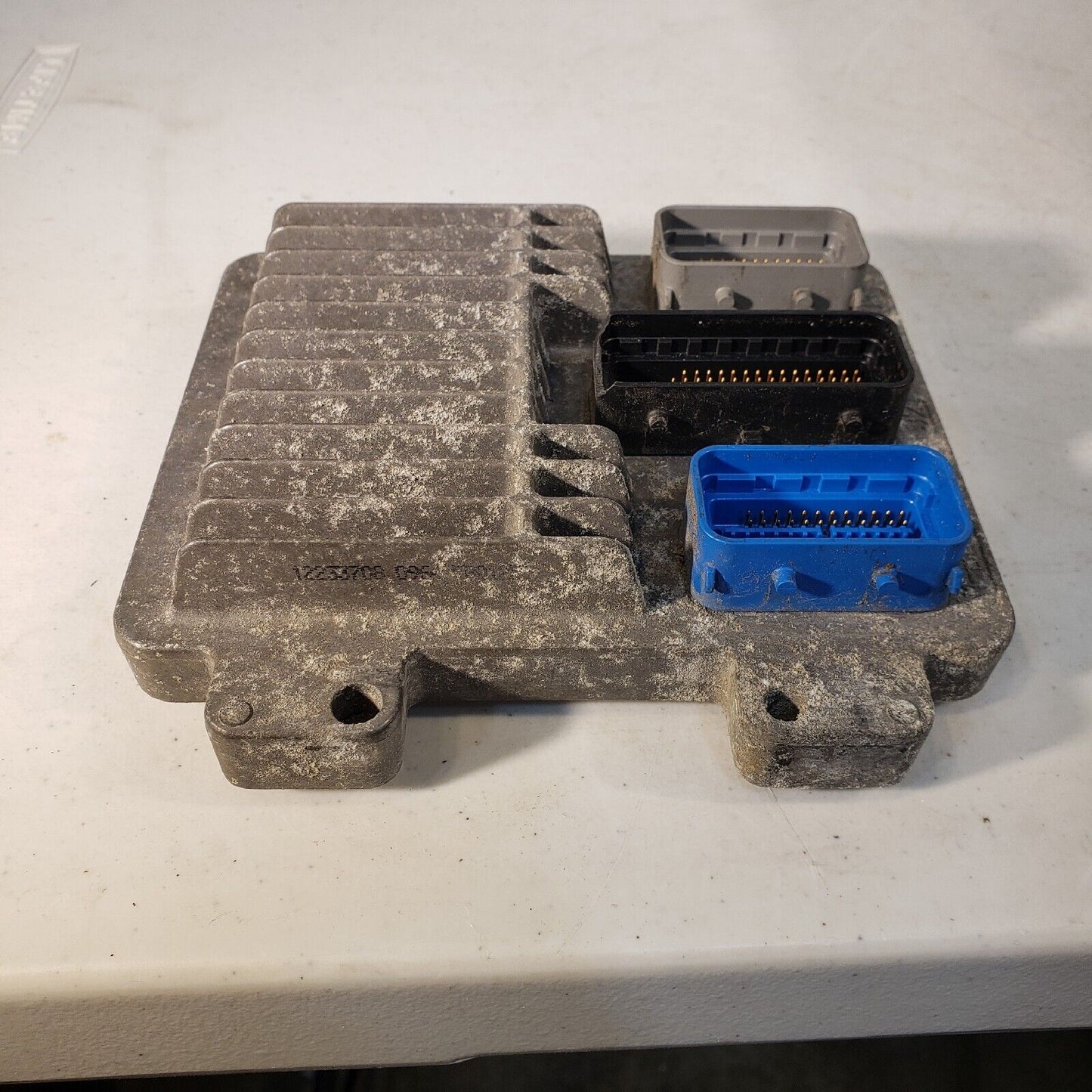 Engine Control Module ECM/ECU 2004 Chevy Chevrolet Malibu OEM 12590038