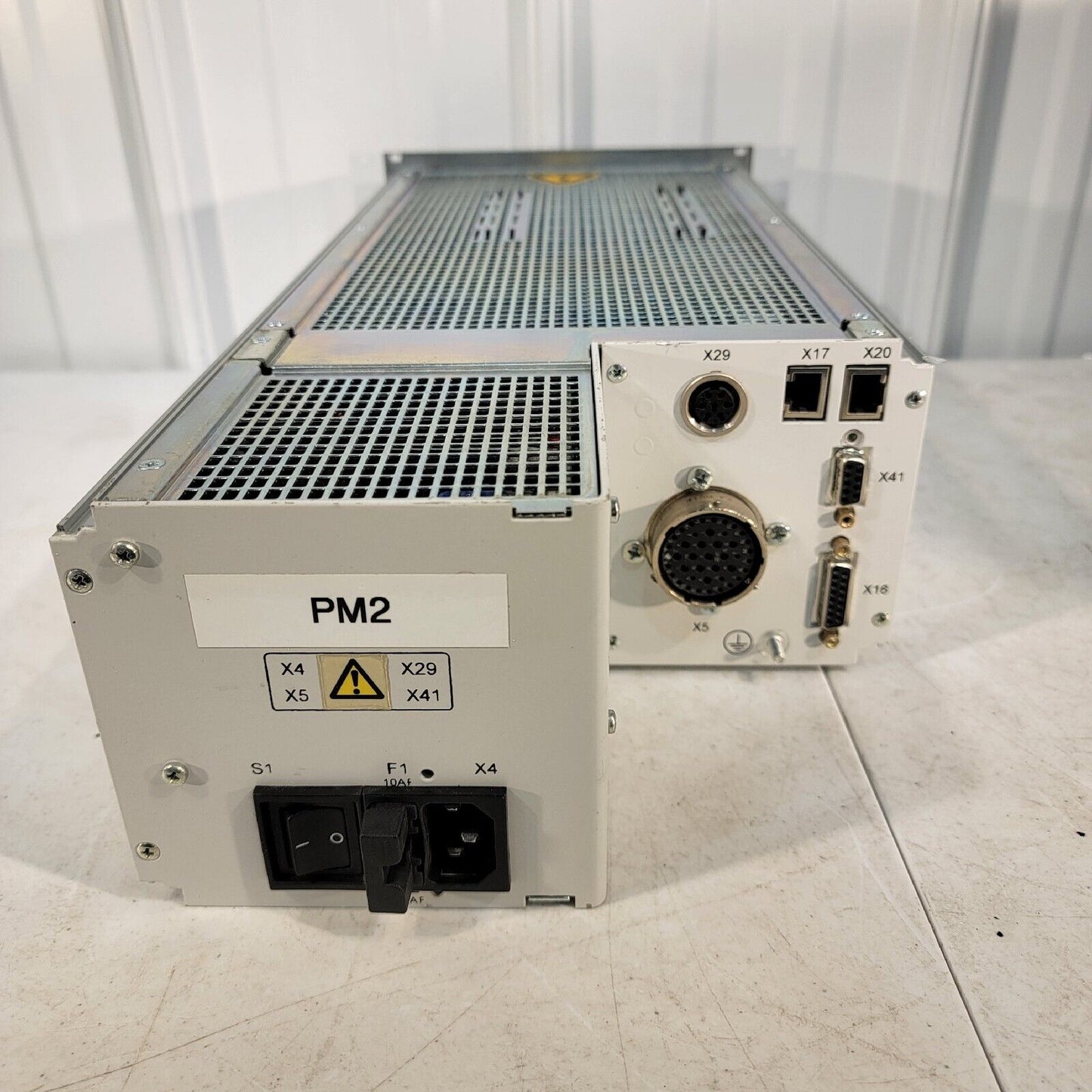 Pfeiffer TCM 1601 Maglev Turbo Molecular Pump Controller PM C01 675 B