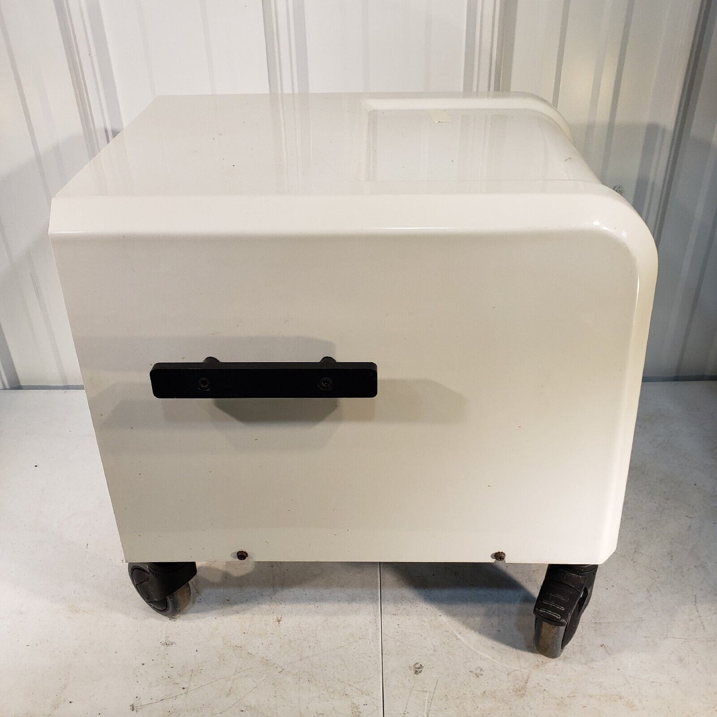 Jun-Air 85R-4P Compact Quiet Oil-Free Air Compressor 100 PSI 4L Volume