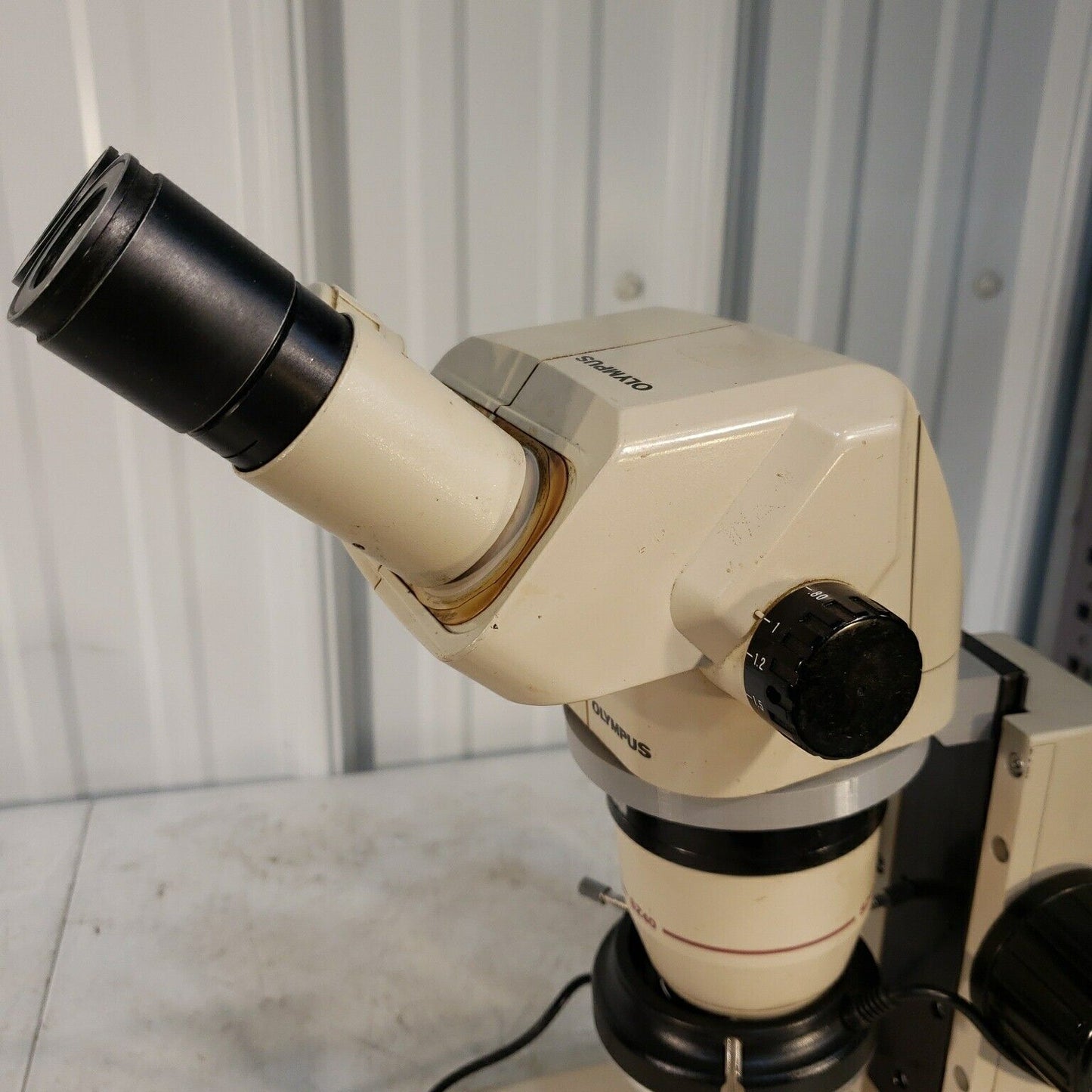 Olympus SZ40 Microscope with LED Ring Light, Eyepieces, Stand