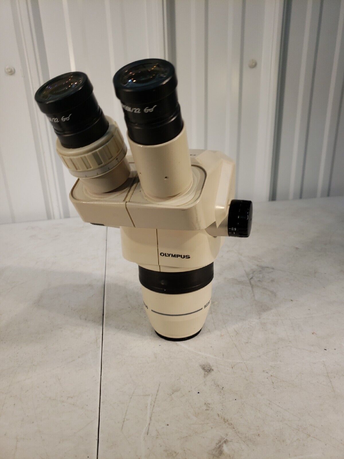 Olympus SZ3060 Stereo Zoom Microscope w/ 2x GSWH10x/22 Eyepieces