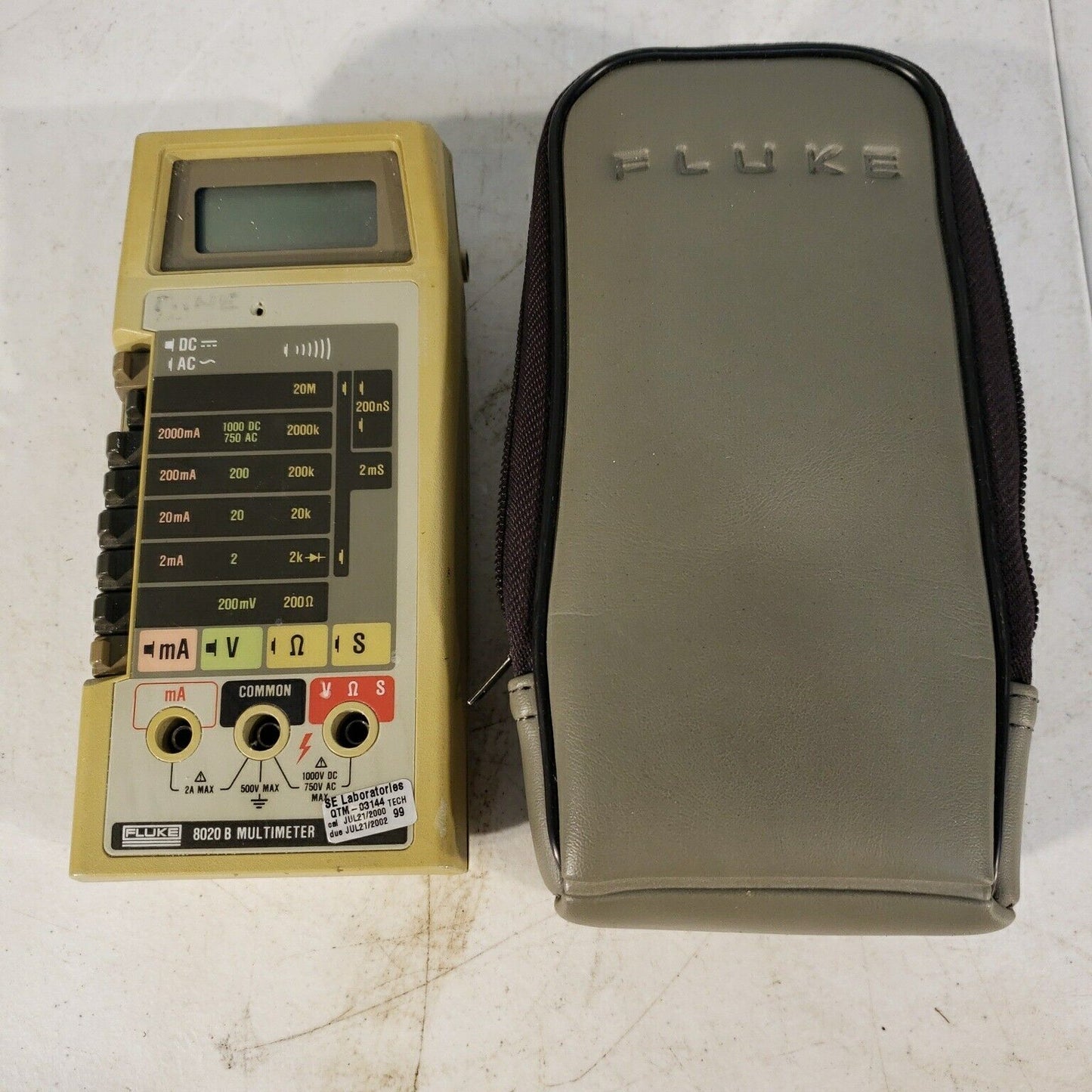 Vintage Fluke 8020B Handheld Digital Multimeter with Case Tested Powers On