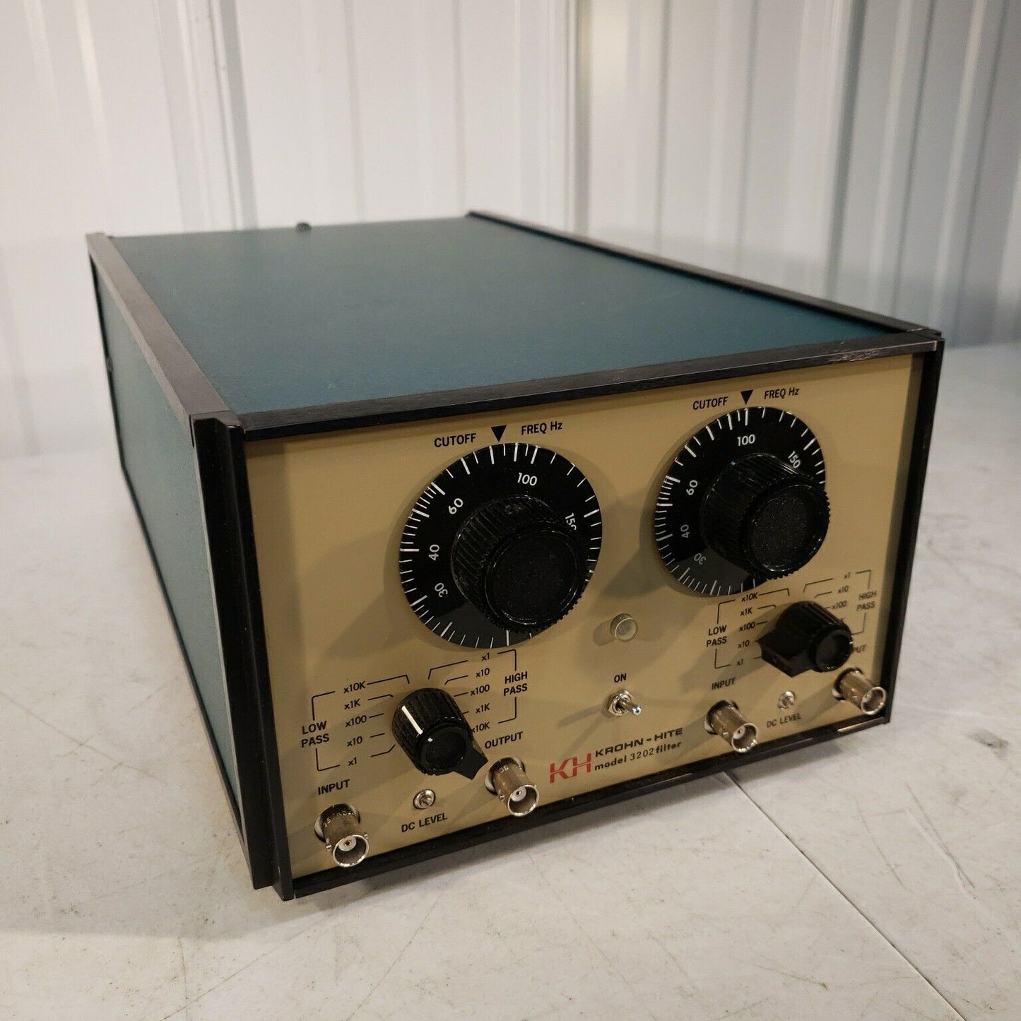 KROHN-HITE Model 3202 Dual Variable High / Low Pass Filter - 20Hz - 200Hz