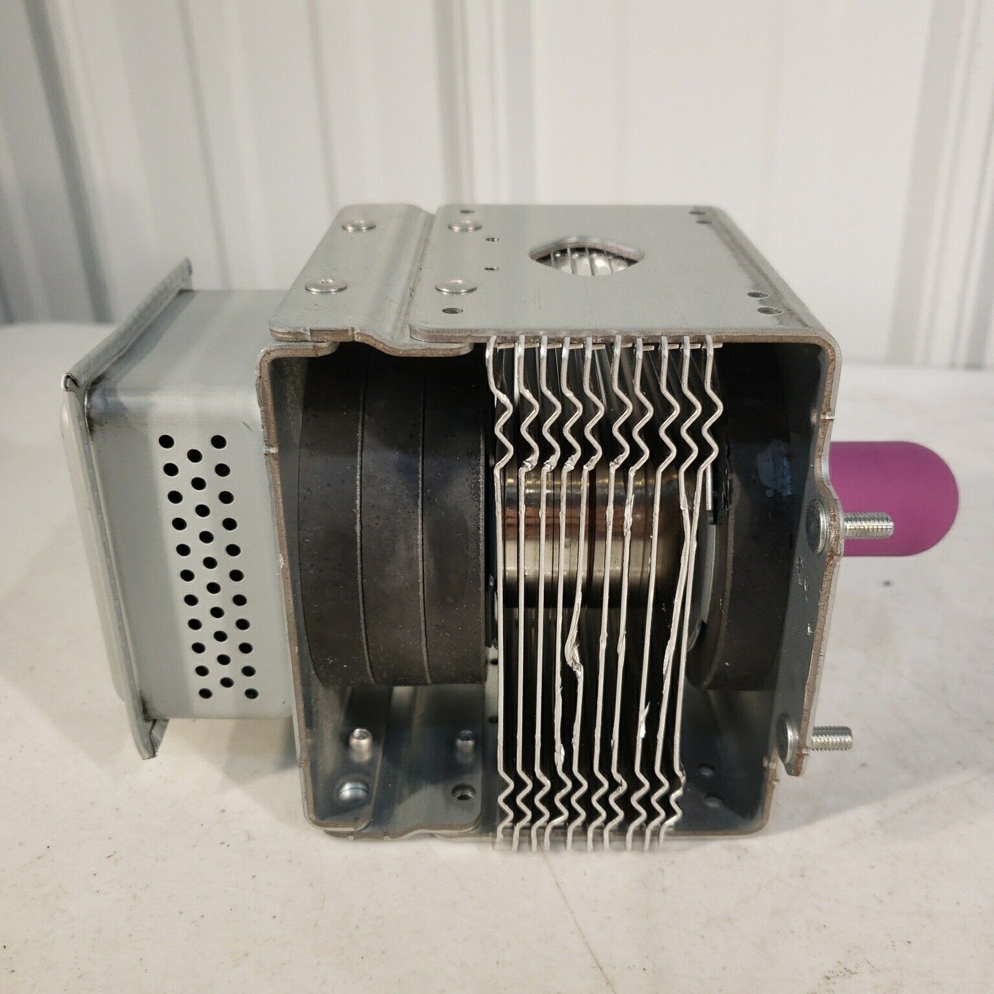 Applied Materials AMAT 0195-11127 Microwave Magnetron Assembly H3876