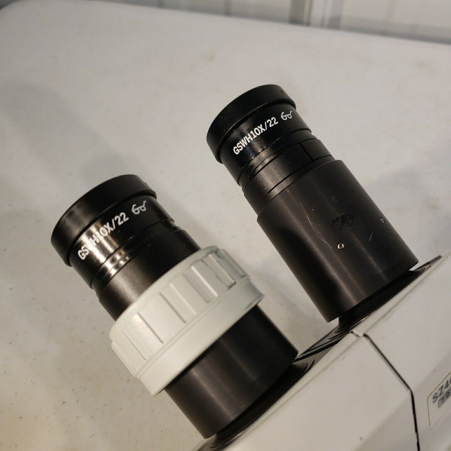 Olympus SZ4045ESD Stereo Zoom Microscope Head W/ Two 10x Eyepieces
