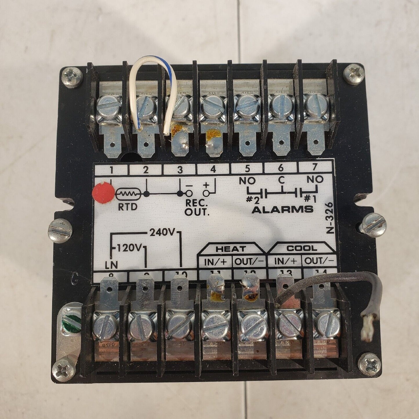 Omega 6002-P1-T2-A1 Temperature Controller Range -200 To 600 ⁰C 120/240 VAC