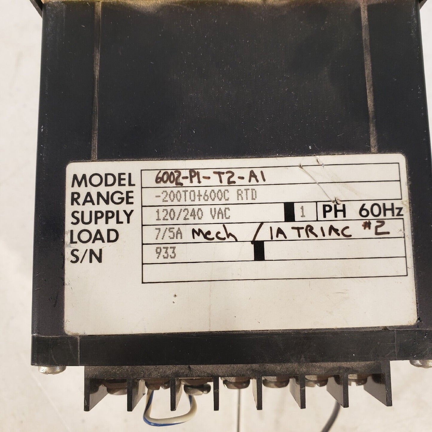 Omega 6002-P1-T2-A1 Temperature Controller Range -200 To 600 ⁰C 120/240 VAC